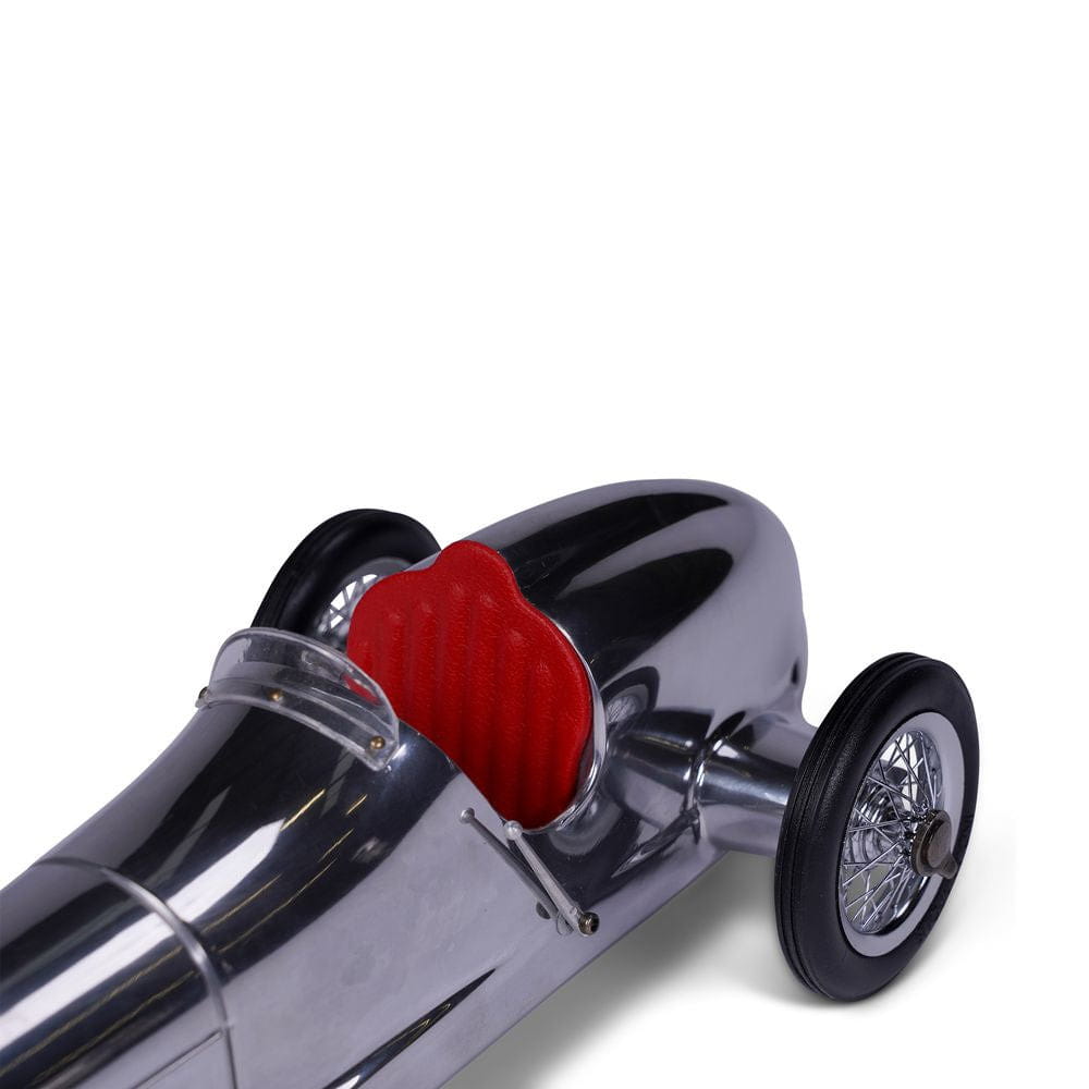 Modèles authentiques Modèles de voiture de course de flèche d'argent, siège rouge