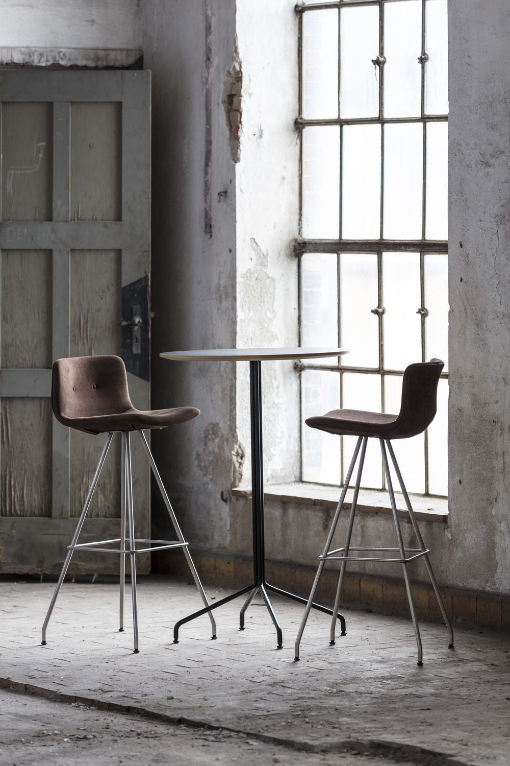 Bent Hansen Primum Bar Stool H: 85.5 Cm, Stainless Steel/Black Zenso Leather