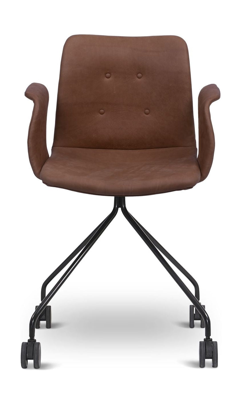 Bent Hansen Primum -stol med armstöd Black Wheel Frame, Brown Davos Leather