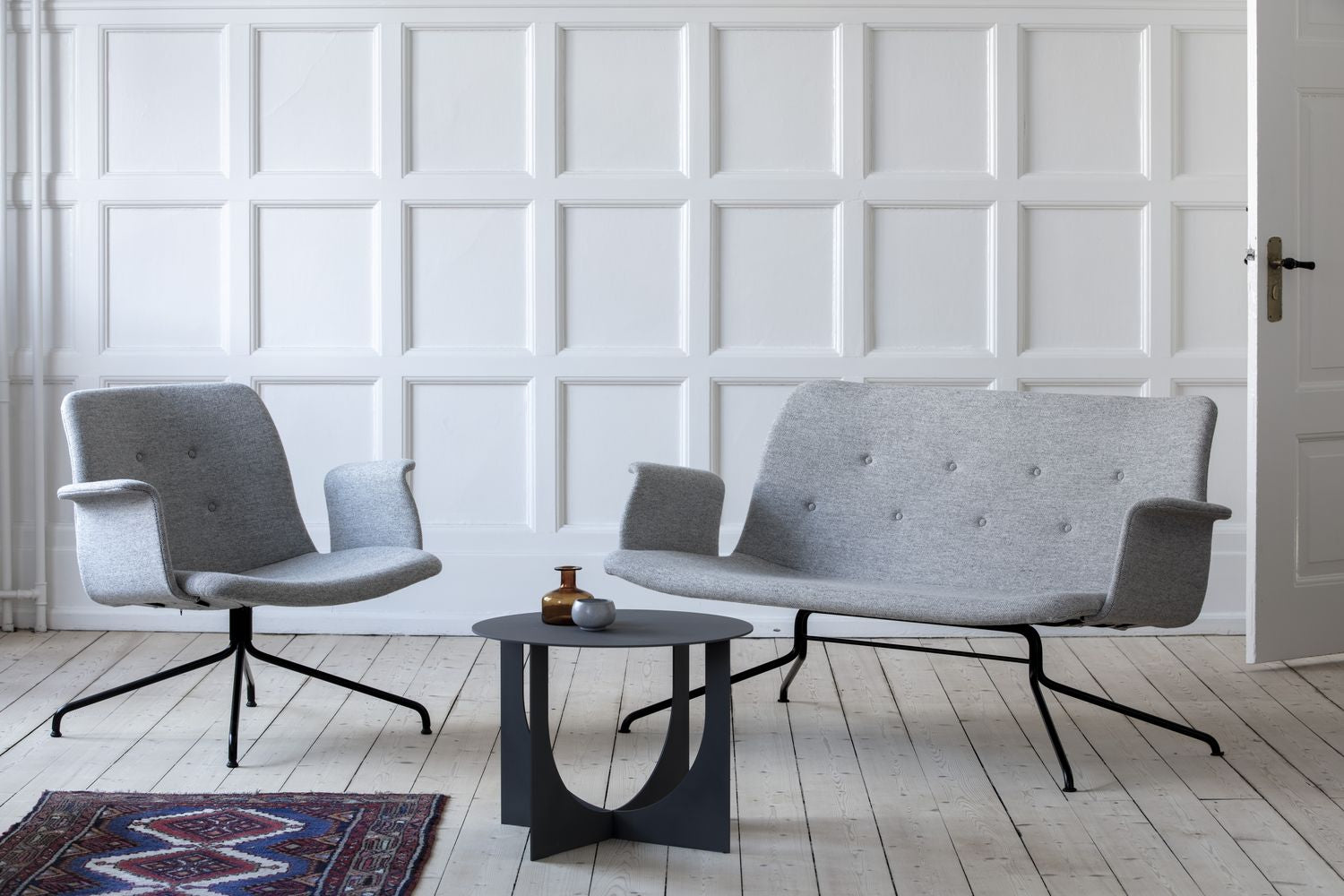 Bent Hansen Primum Lounge Chair sans accoudoirs, cadre noir / cuir Adrian Cognac