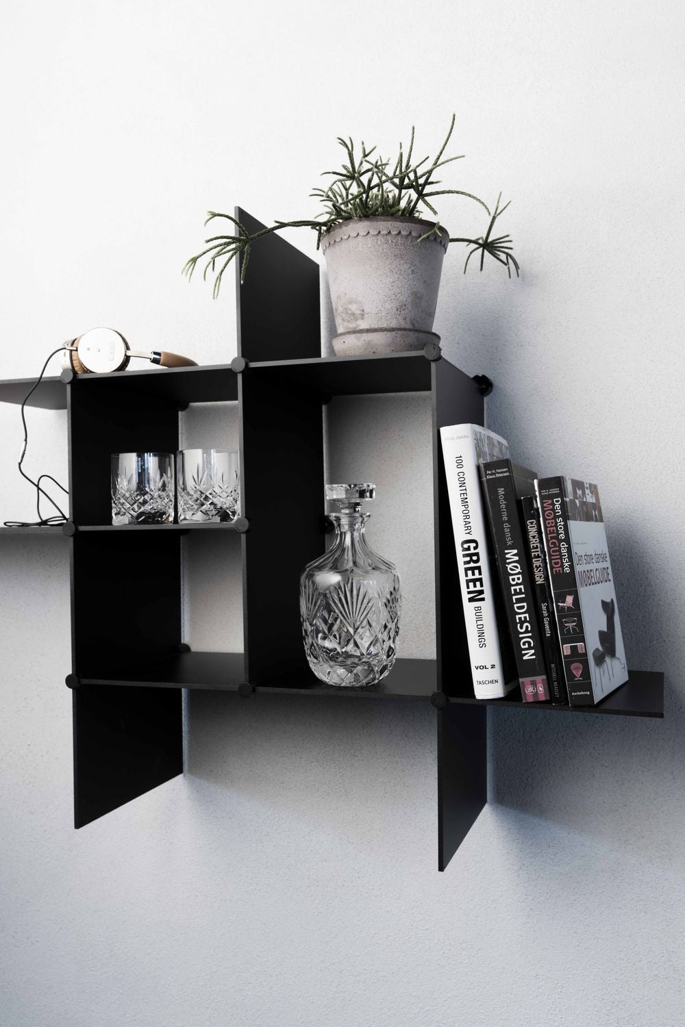 Bent Hansen Up The Wall Shelf System, Black