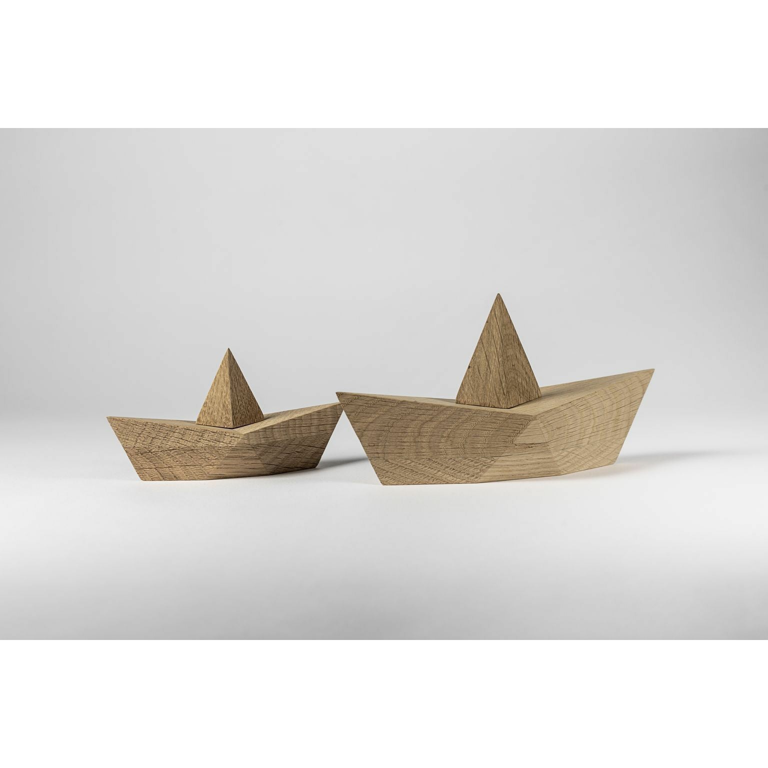 Boyhood Admiral Paper Boat Dekorativ figur lille, eg træ