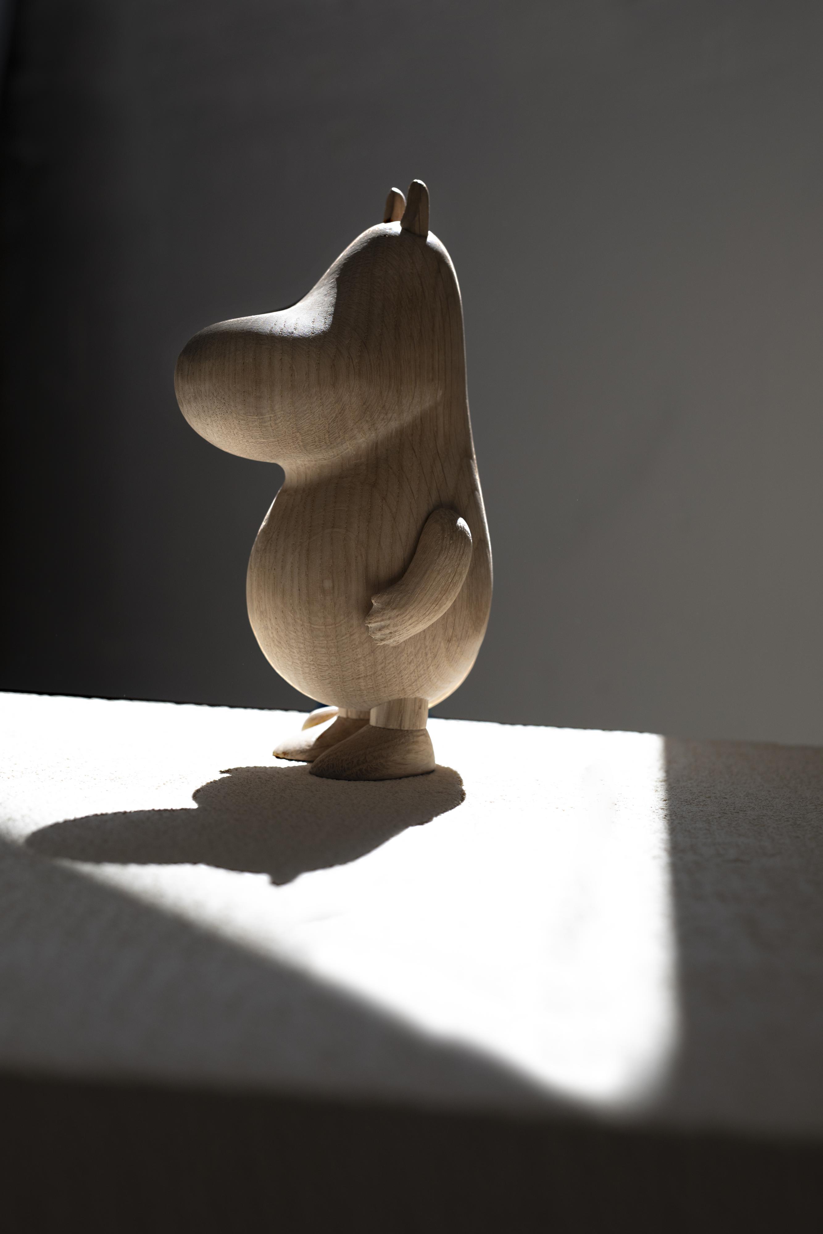 Boyhood Moomintroll träfigur ek, liten