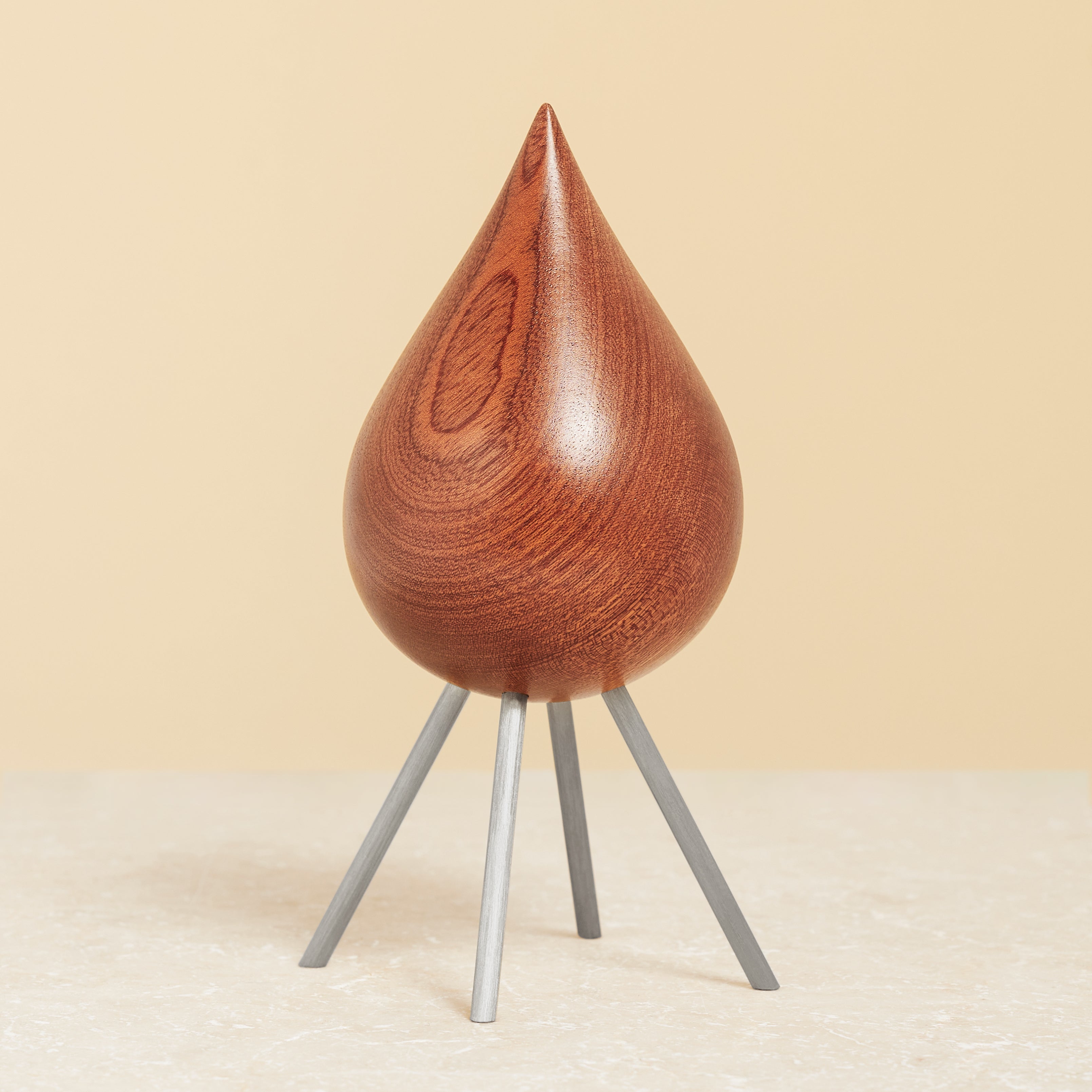 Plaushild Drop de madera Figura de madera, base de acero