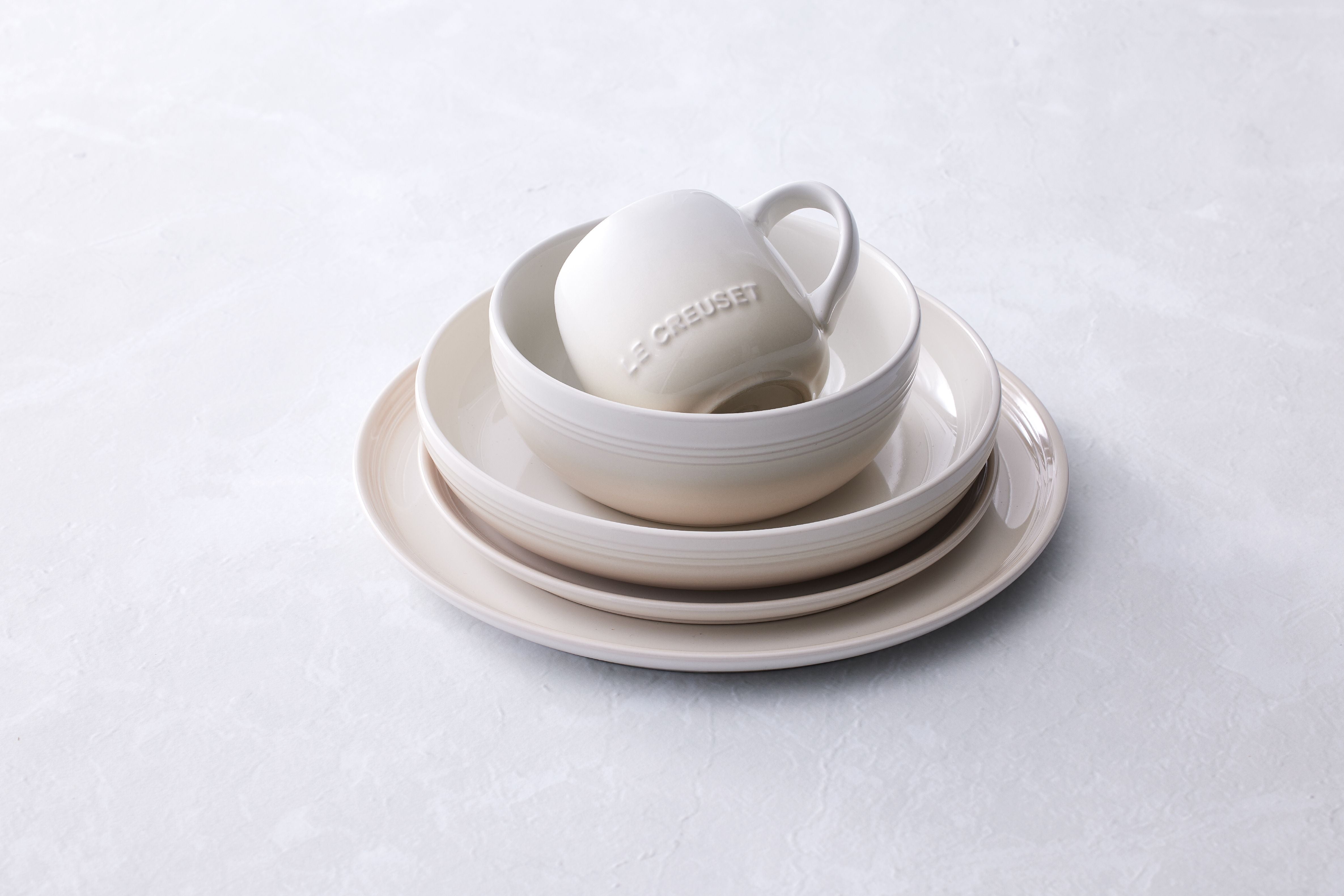 Le Creuset Coupe Dinner, merengue