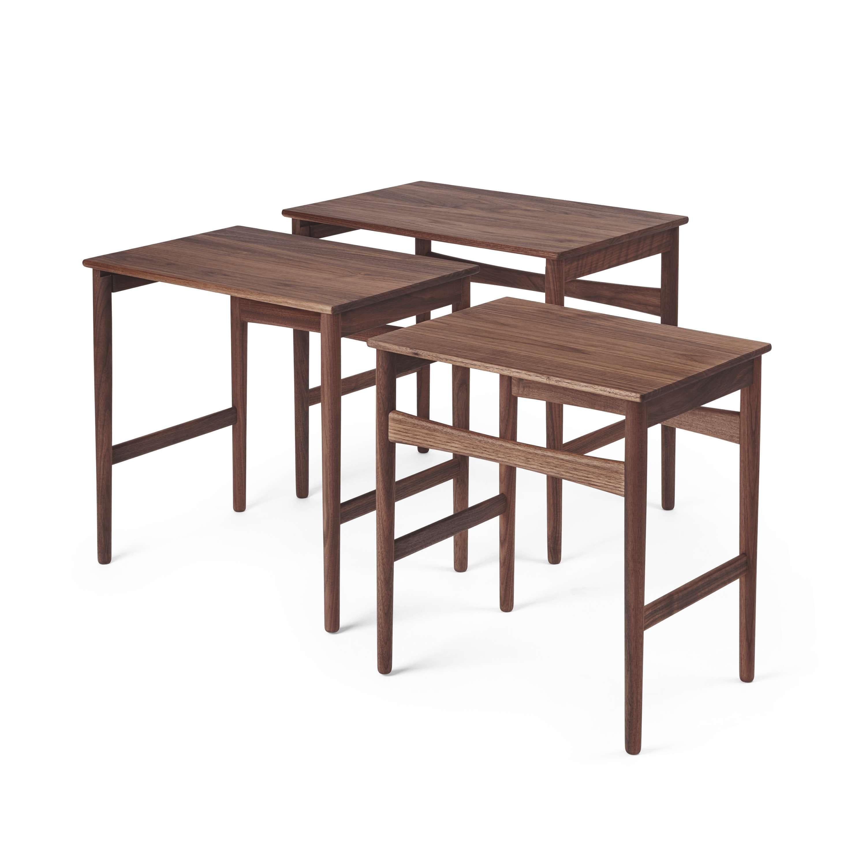 Carl Hansen CH004 Tables latérales de nidification, Walnut Hiled