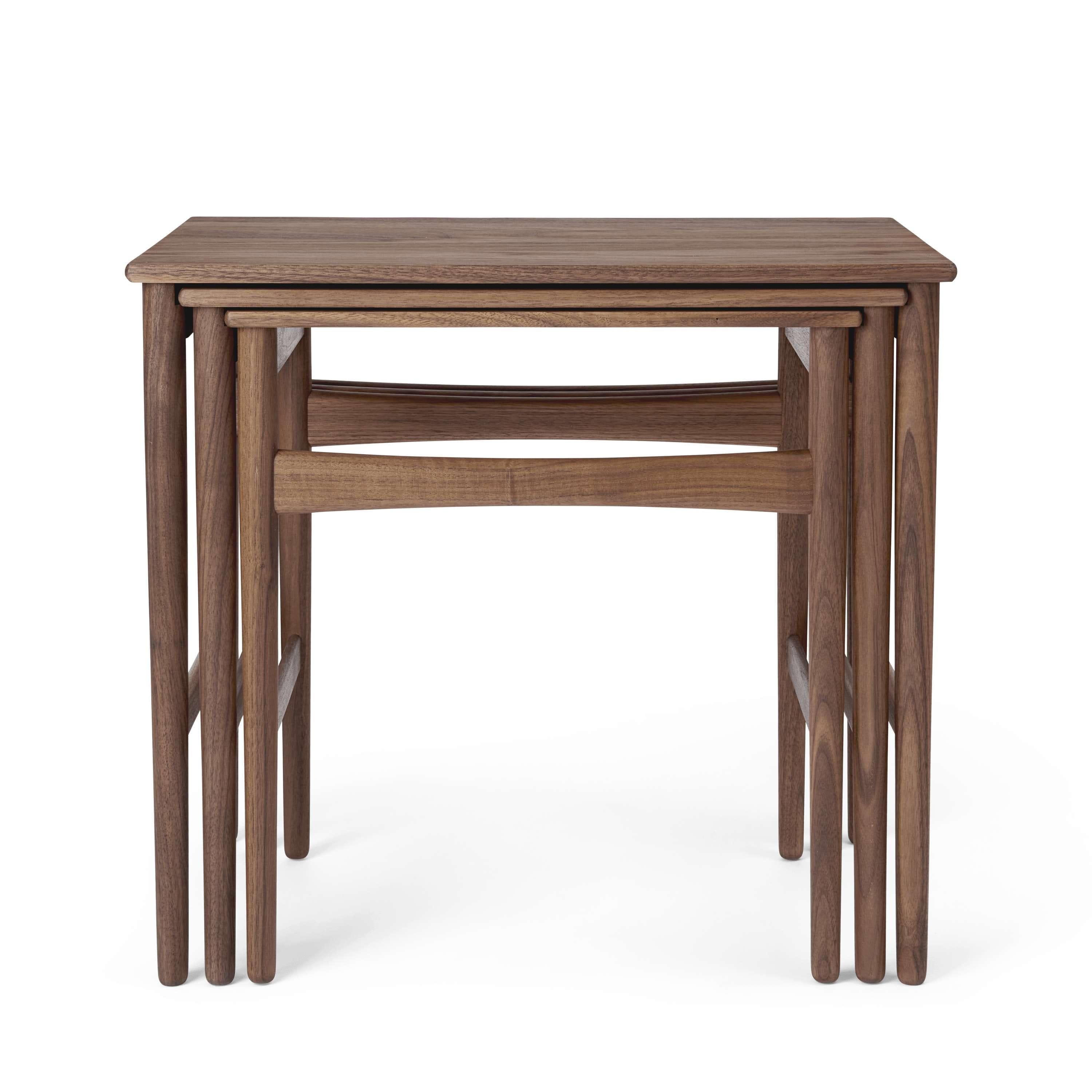 Carl Hansen Ch004 Nesting Side Tables, Walnut Oiled