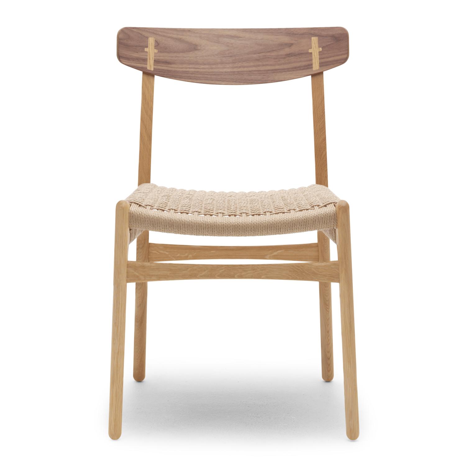 Carl Hansen CH23 stoel, geoliede walnoot/natuurlijk koord/eikenstoel frame