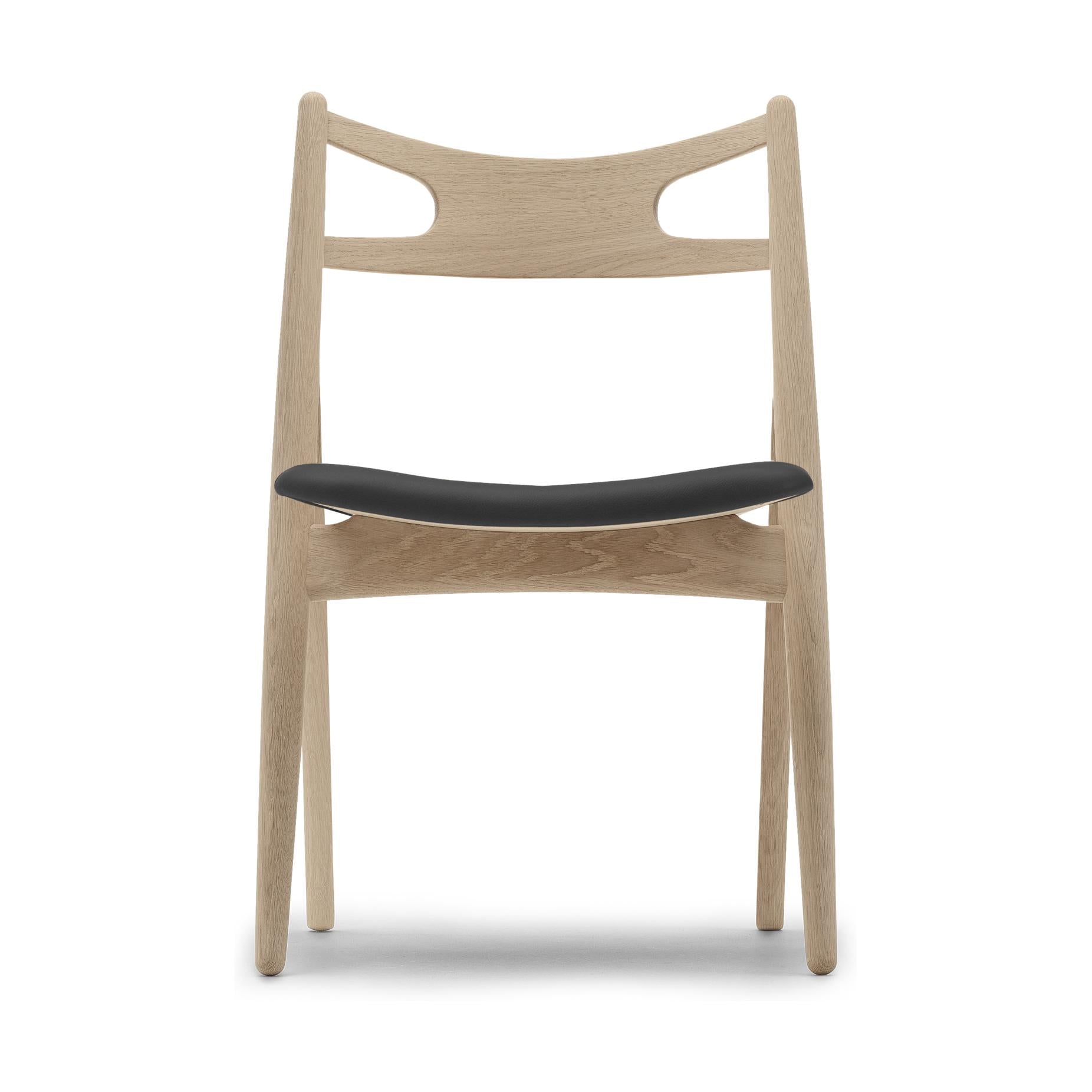 Carl Hansen CH29 P Stuhl weiße Öl Eiche/schwarzes Leder