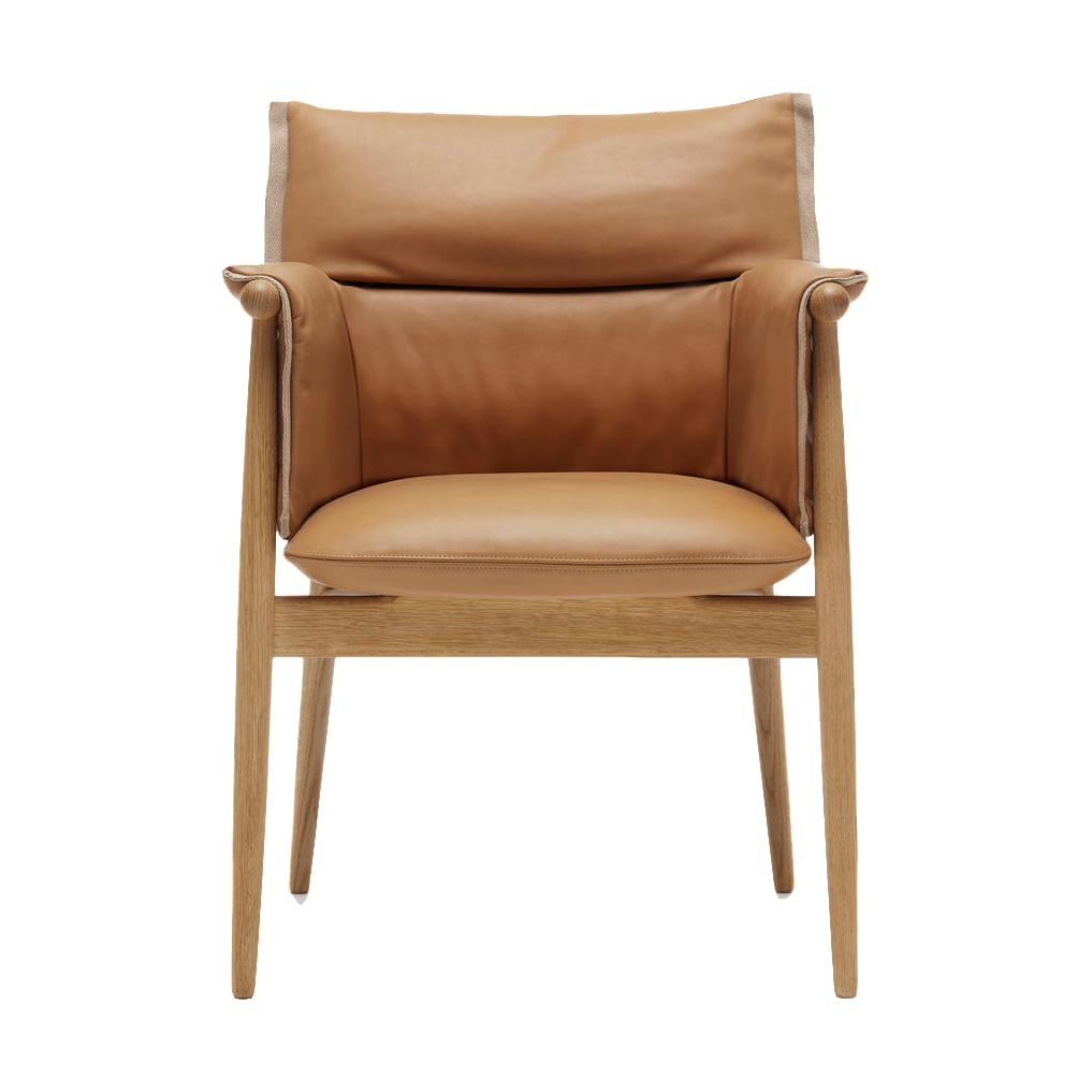 Carl Hansen E005 Embrace sillón, roble engrasado/cuero marrón