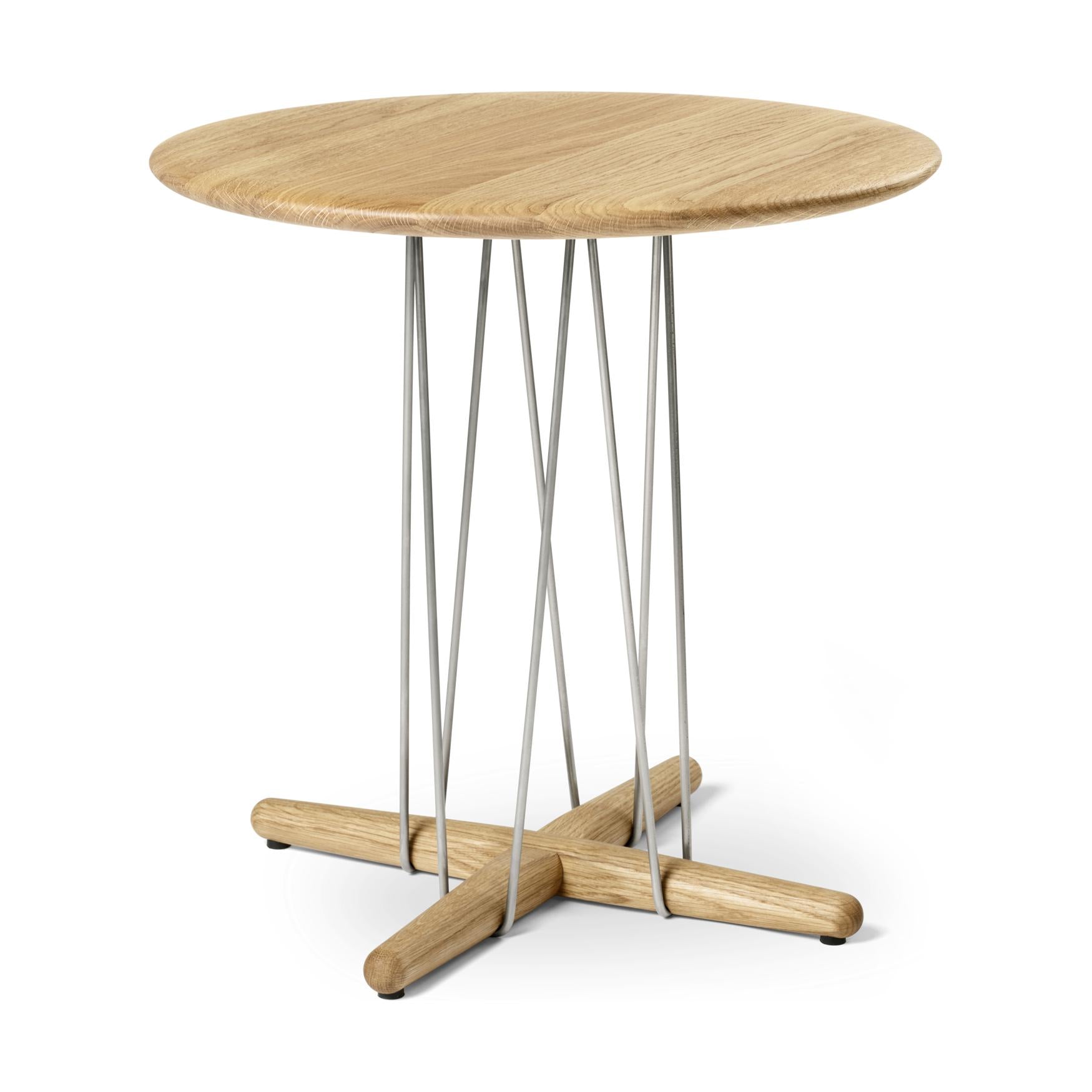 Carl Hansen E021 Abraza la mesa de salón, roble engrasado, Ø 48 cm