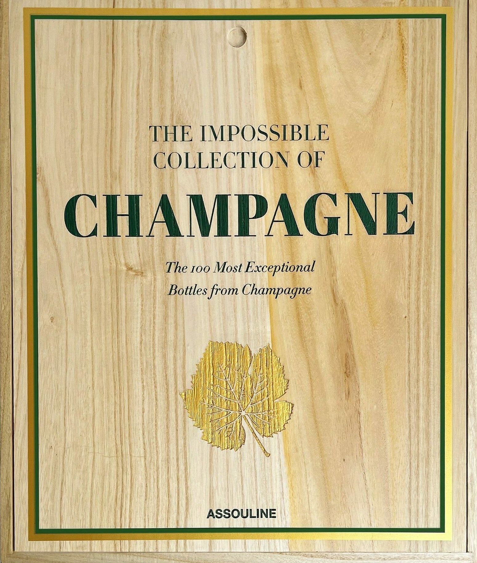 Achten Sie auf die unmögliche Sammlung von Champagner