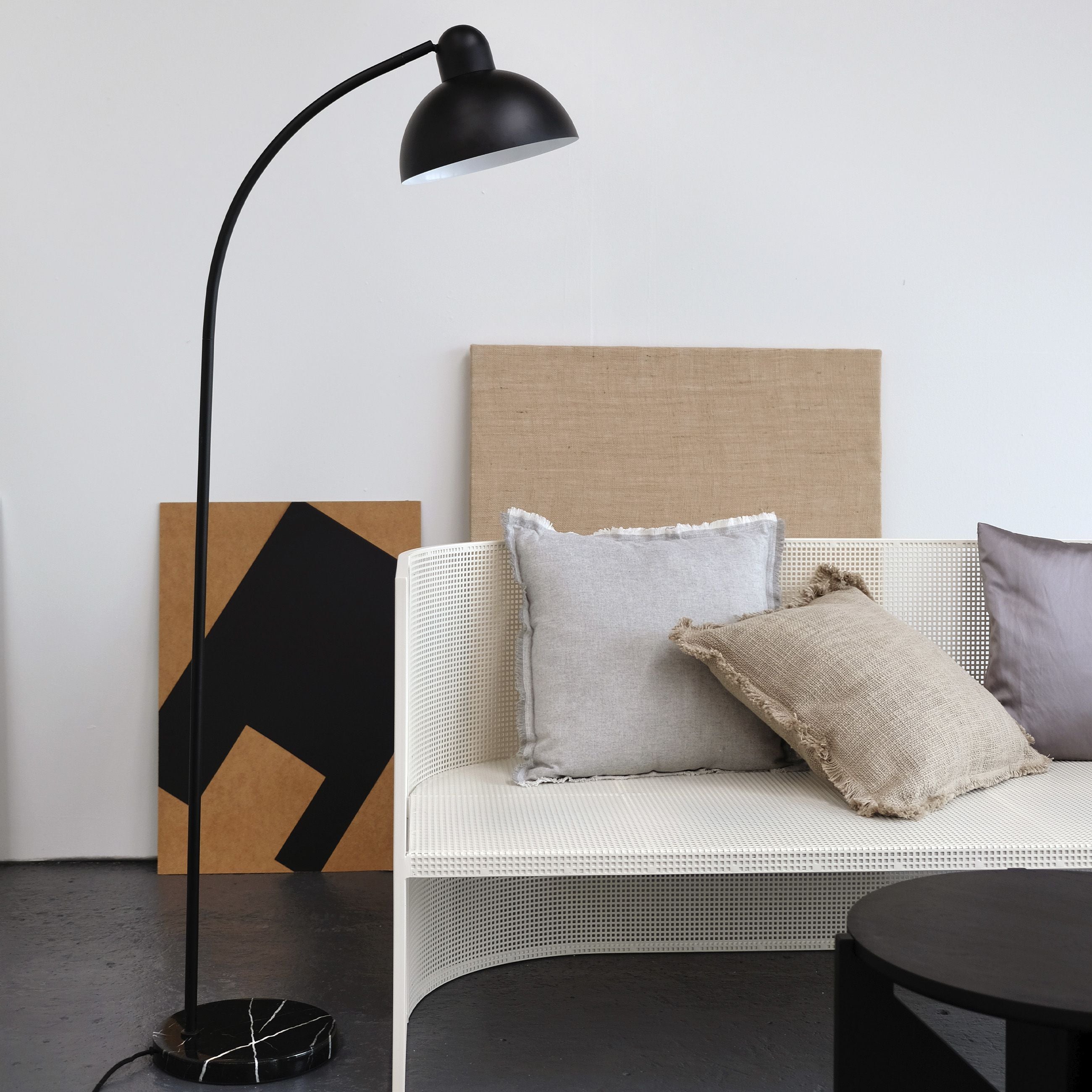 Dyberg Larsen Eric Floor Lamp, sort