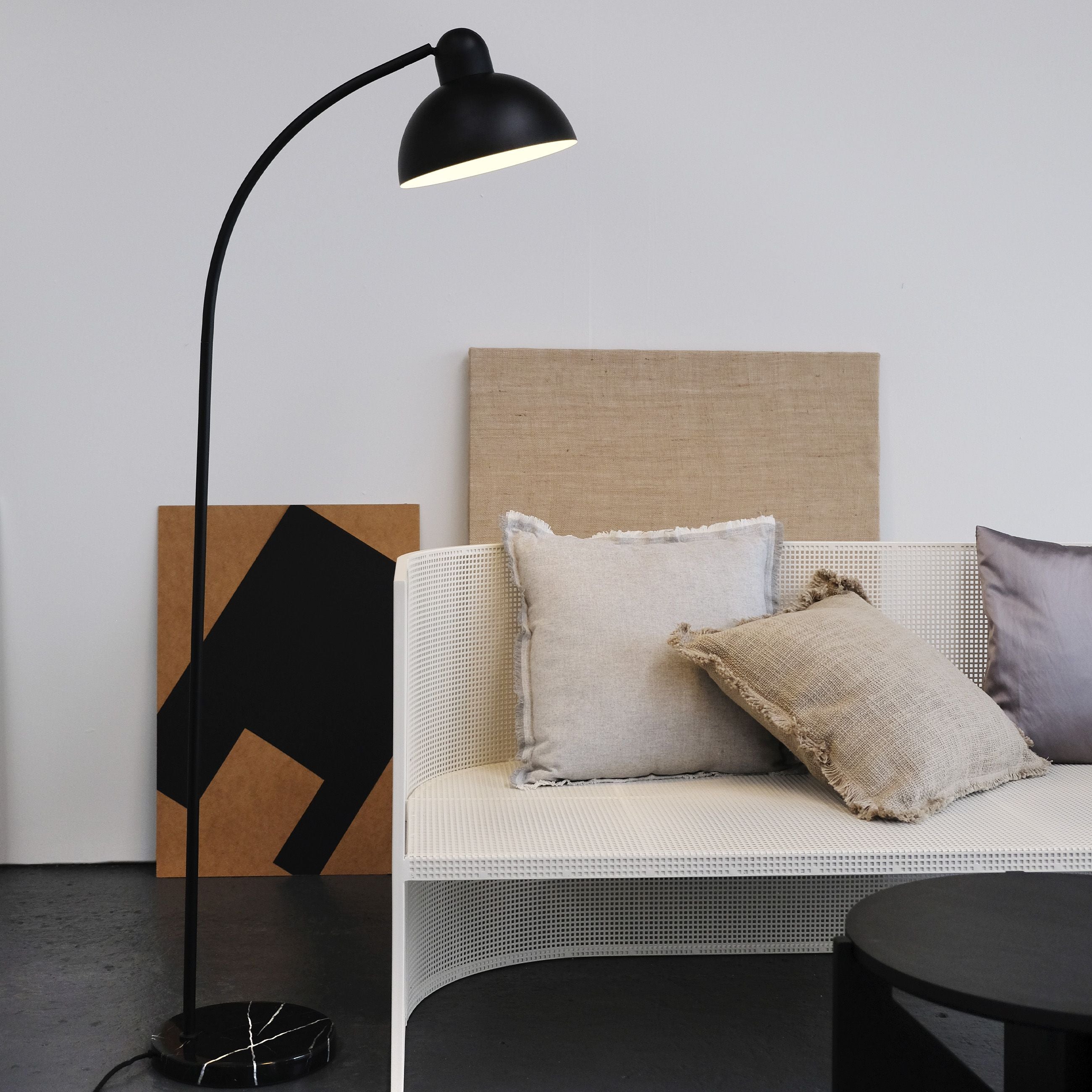 Dyberg Larsen Eric Floor Lamp, sort