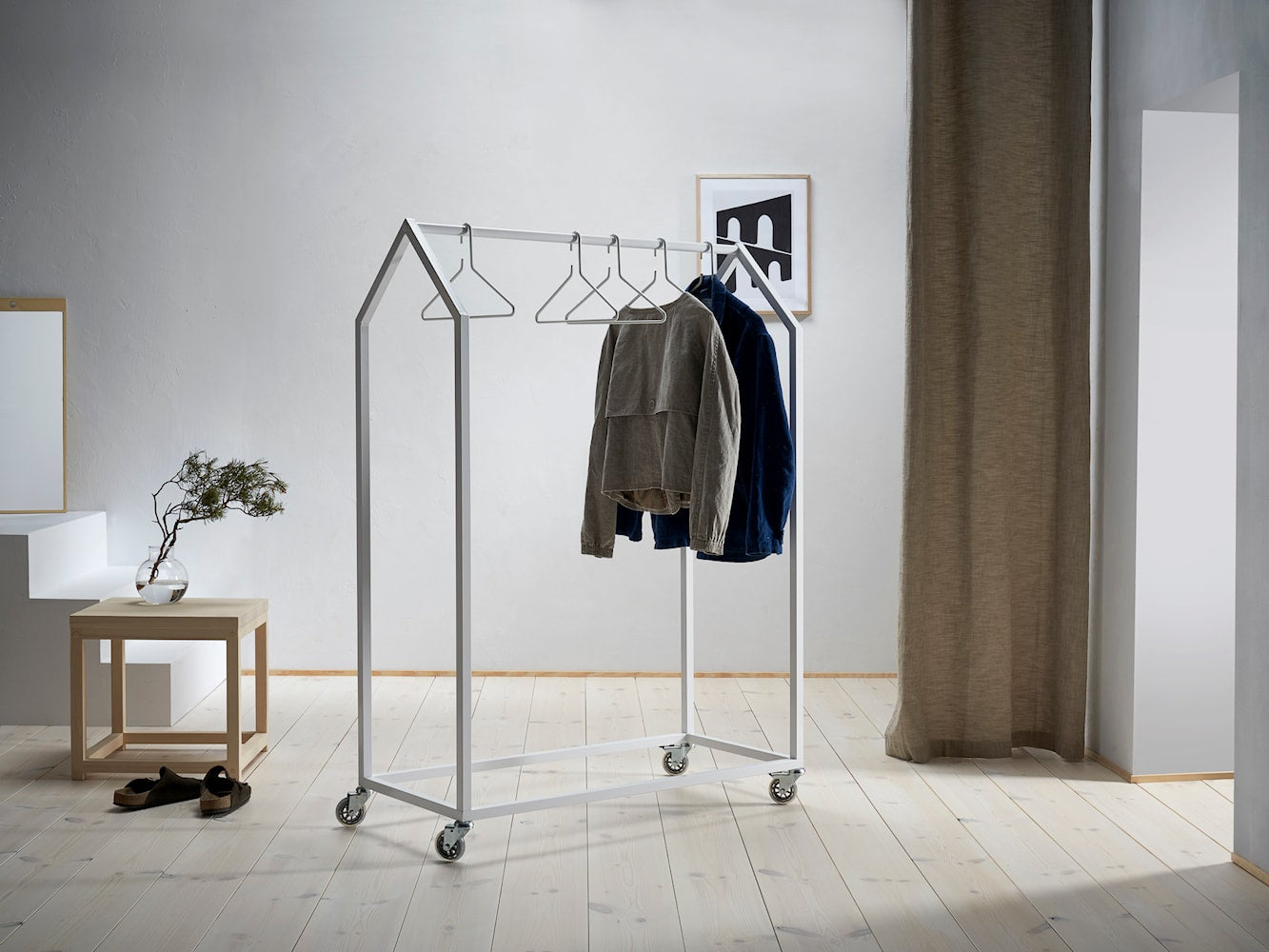 Essem Design Clothing House Rack, sort