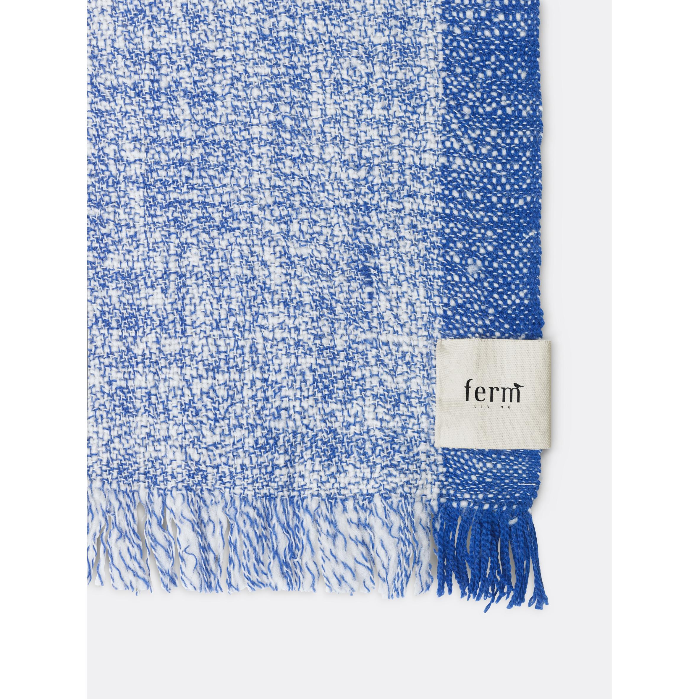 Ferm Living Enfold Couverture en laine Bleu Blanc