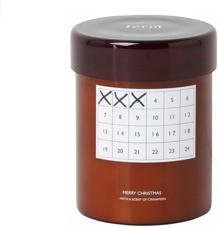 Ferm Living Bougie parfumée de Noël, marron rouge