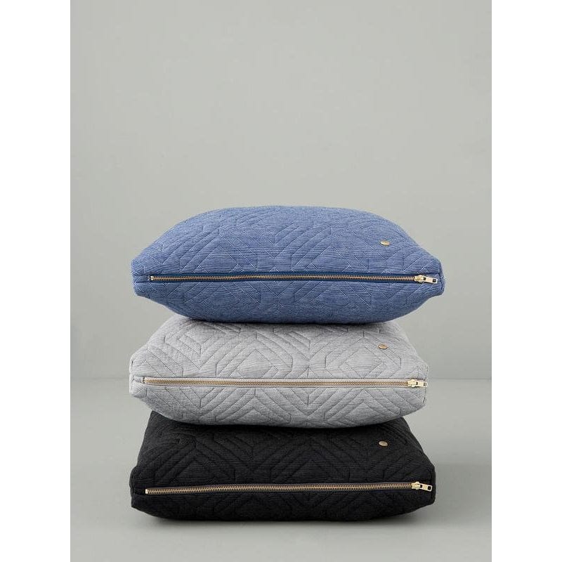 Ferm Living Quilt Kissen Hellgrau, 45 x 45 cm-Kissen-Ferm Living-5704723003656-Final-Sale-7377-FER-UDGÅET-inwohn