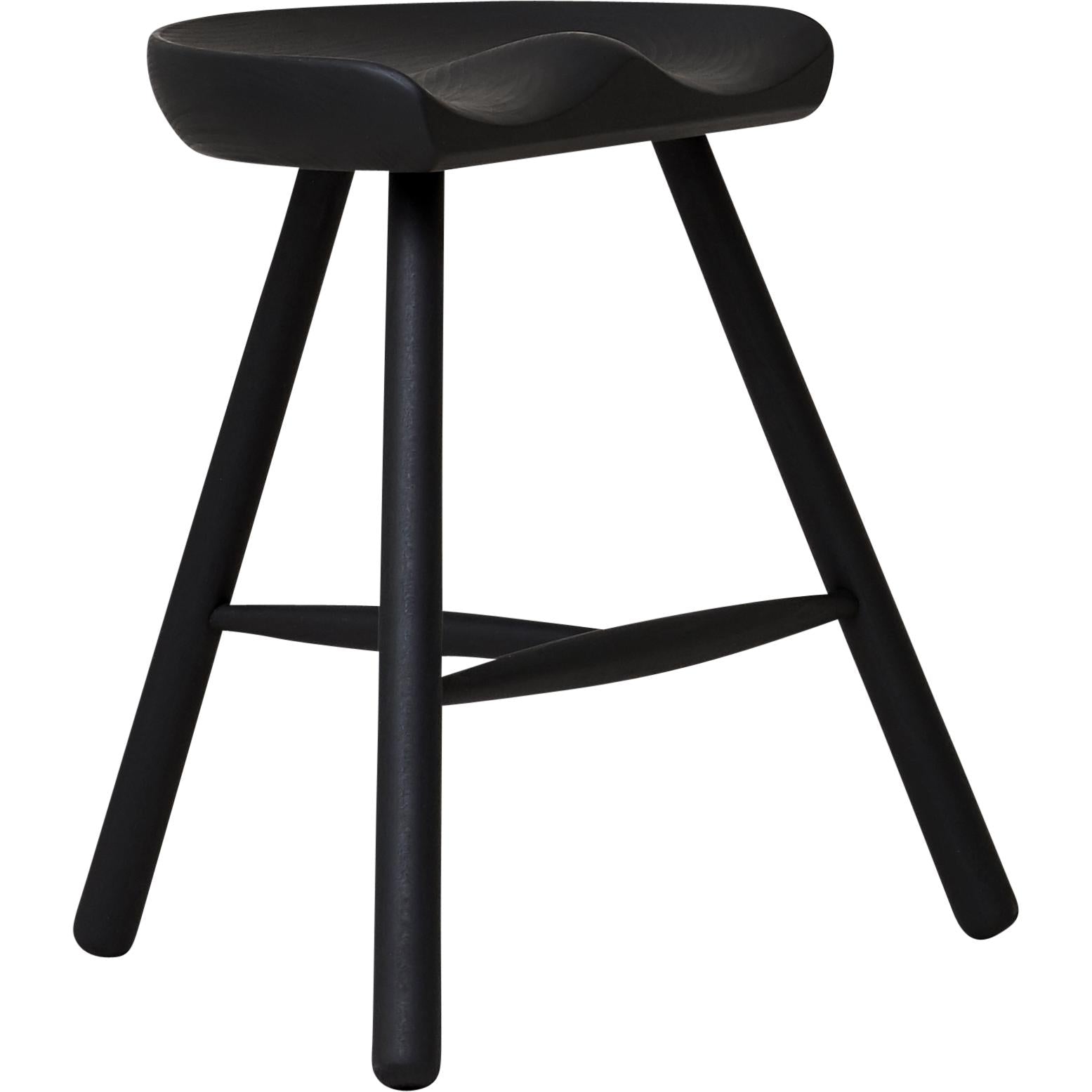 Form & forfine skomager stol nr. 49. sort farvet bøg