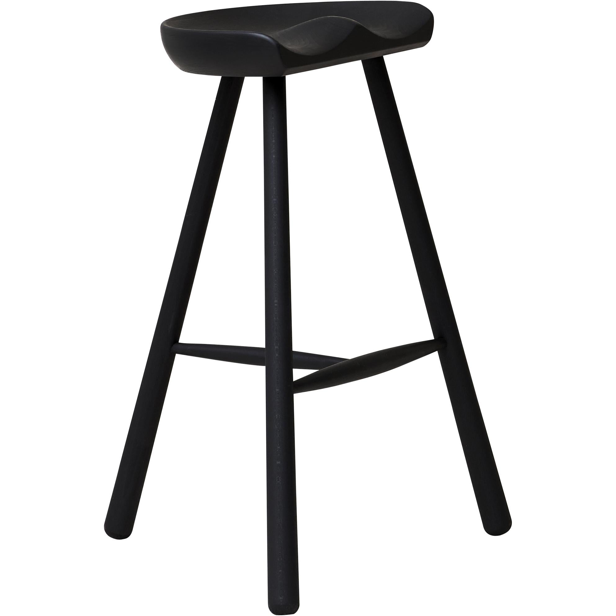 Form & Refine Shoemaker Chair Nr. 68. Schwarz gefärbte Buche