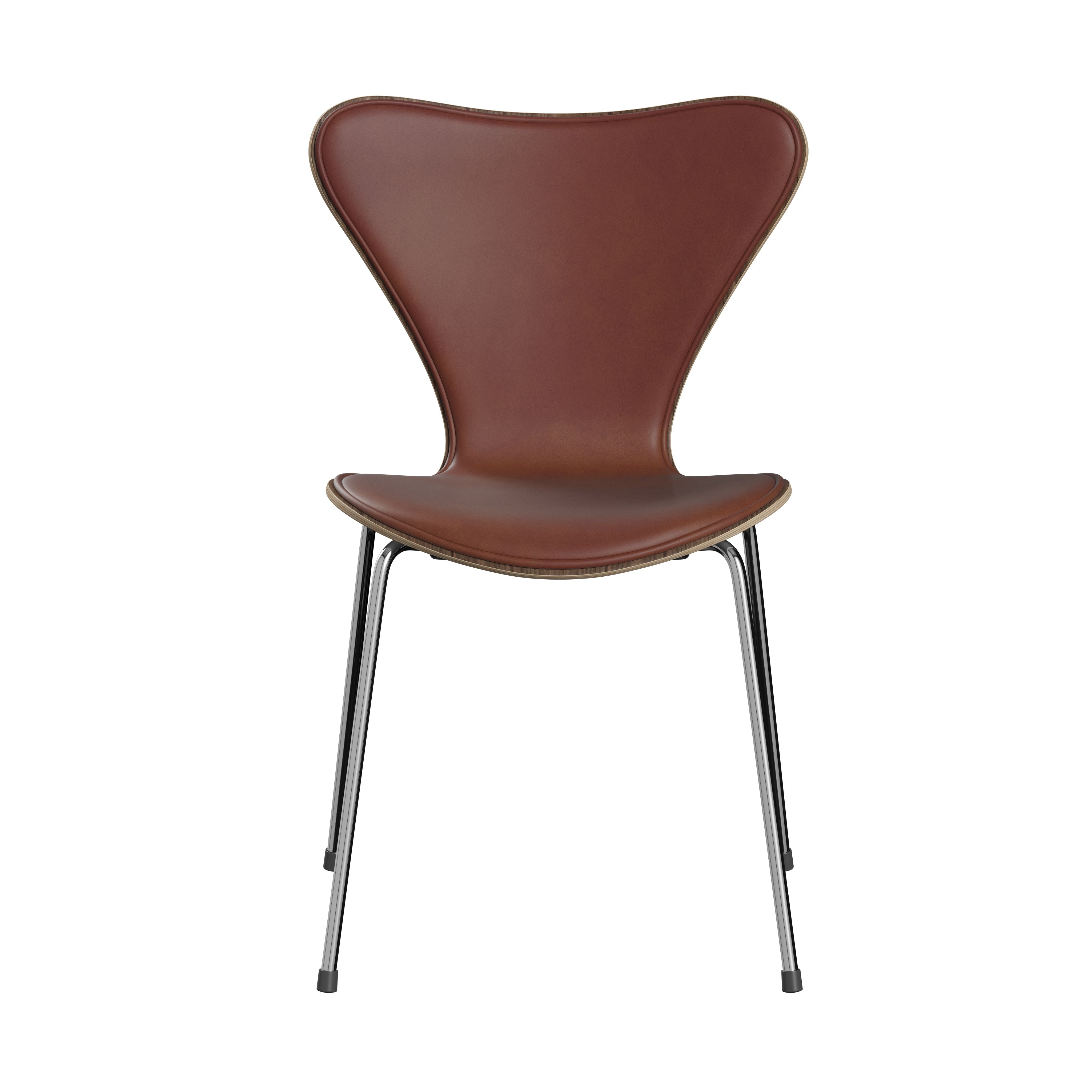 Fritz Hansen 3107 stol, front polstring med Grace Chestnut Leather Jubilæumskollektion