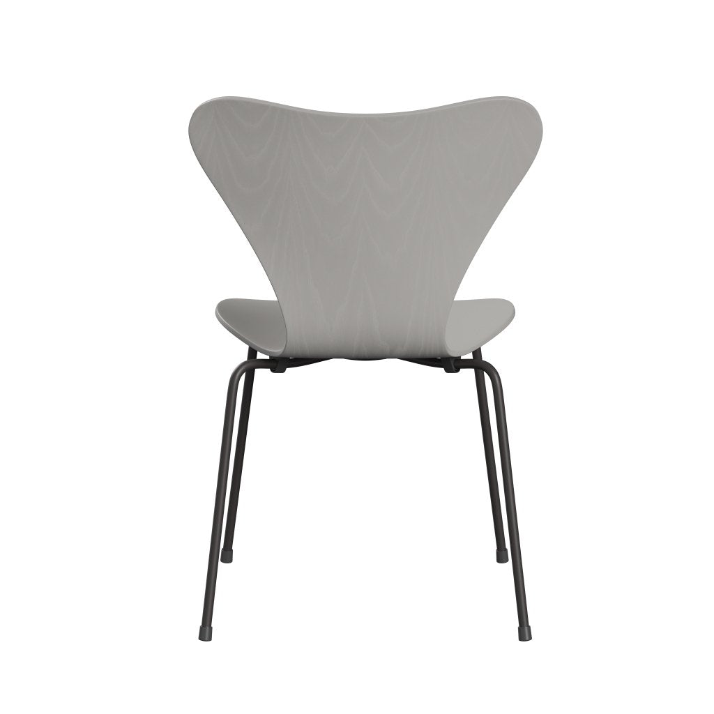 Fritz Hansen 3107 Stol Unupholstered, Warm Graphite/Dyed Ash Nine Gray