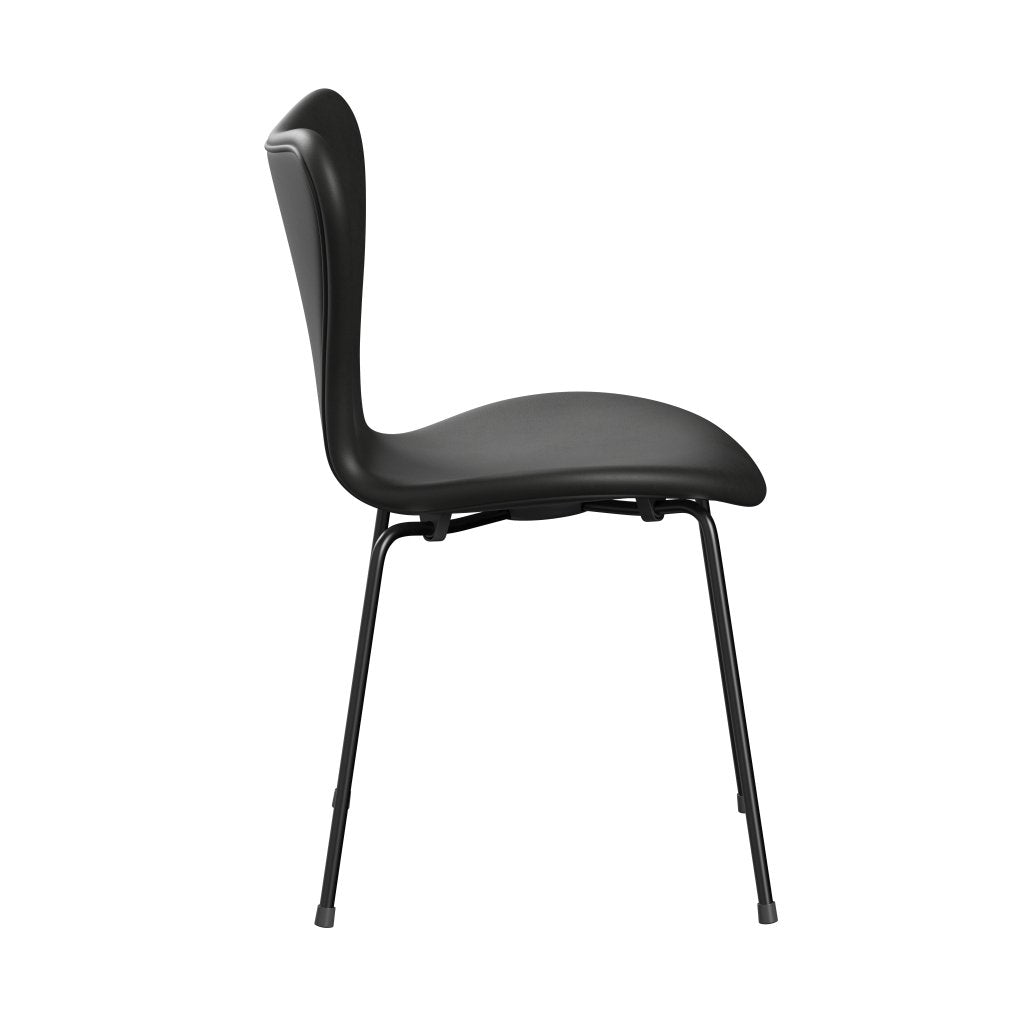 Fritz Hansen 3107 chaise complète, noir / noir essentiel