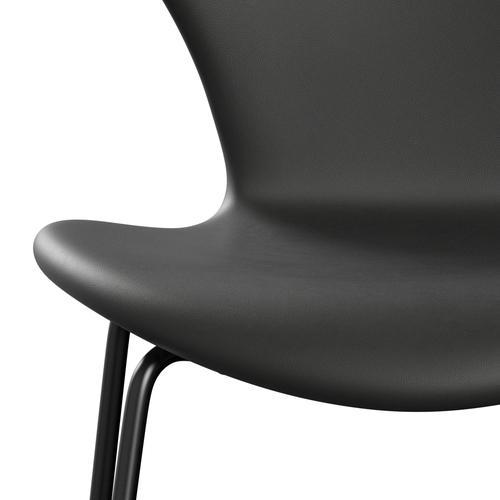 Fritz Hansen 3107 stol fuld polstring, sort/essentiel sort