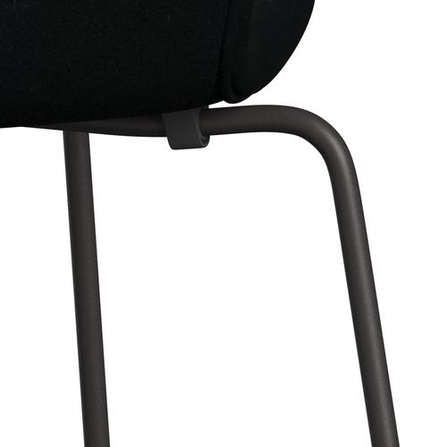 Fritz Hansen 3107 Silla tapicería completa, grafito cálido/Divina negro