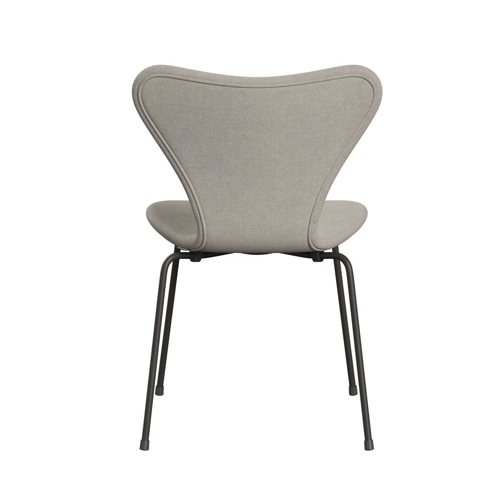 Fritz Hansen 3107 Stuhl Full Polster, warmes Graphit/Hallingdal Hellgrau (HAL103)