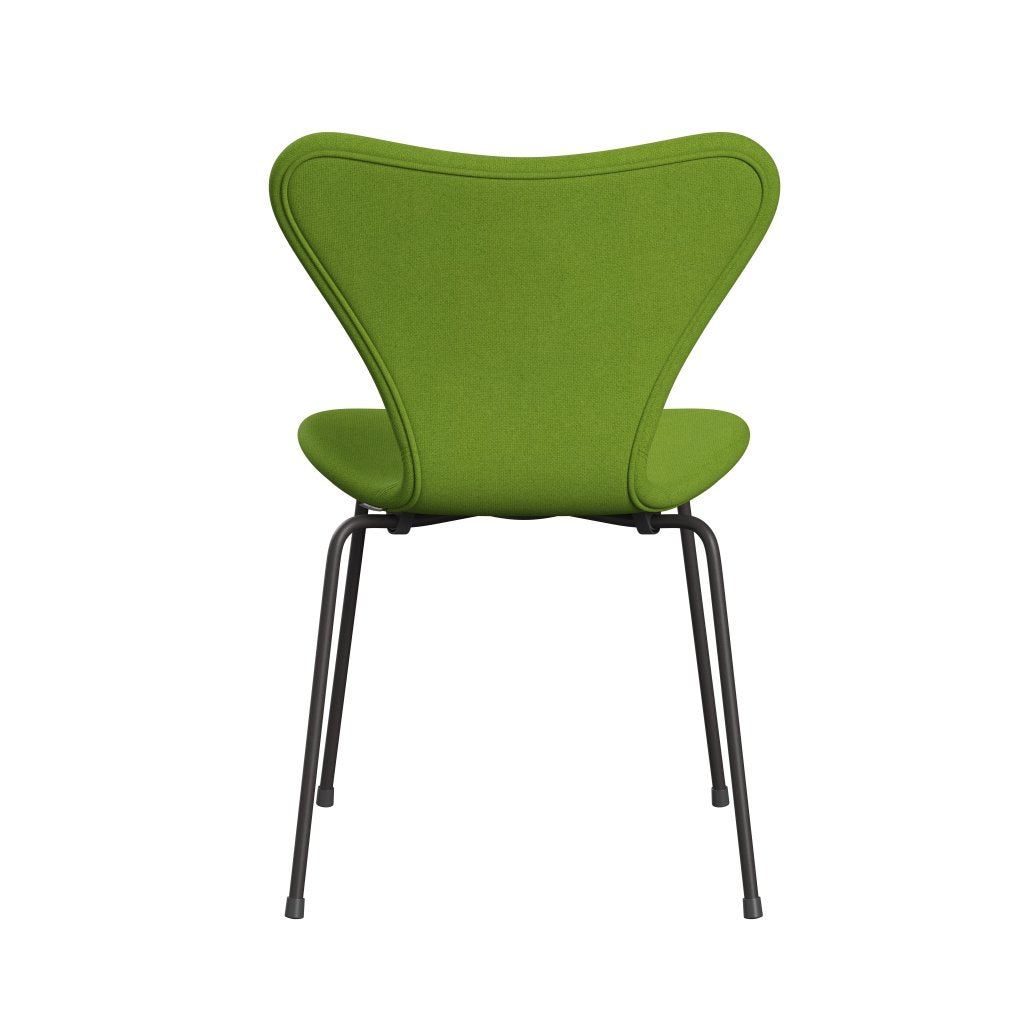 Fritz Hansen 3107 Stuhl Vollbeziegele, warmer Graphit/Tonus Kalk