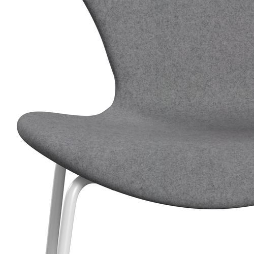 Fritz Hansen 3107 Stuhl Vollbeziegele, weiß/Divina Melange Stone Gray