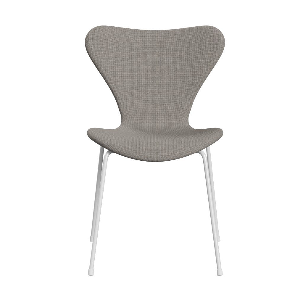Fritz Hansen 3107 Chair Full Upholstery, White/Hallingdal Light Grey (Hal113)
