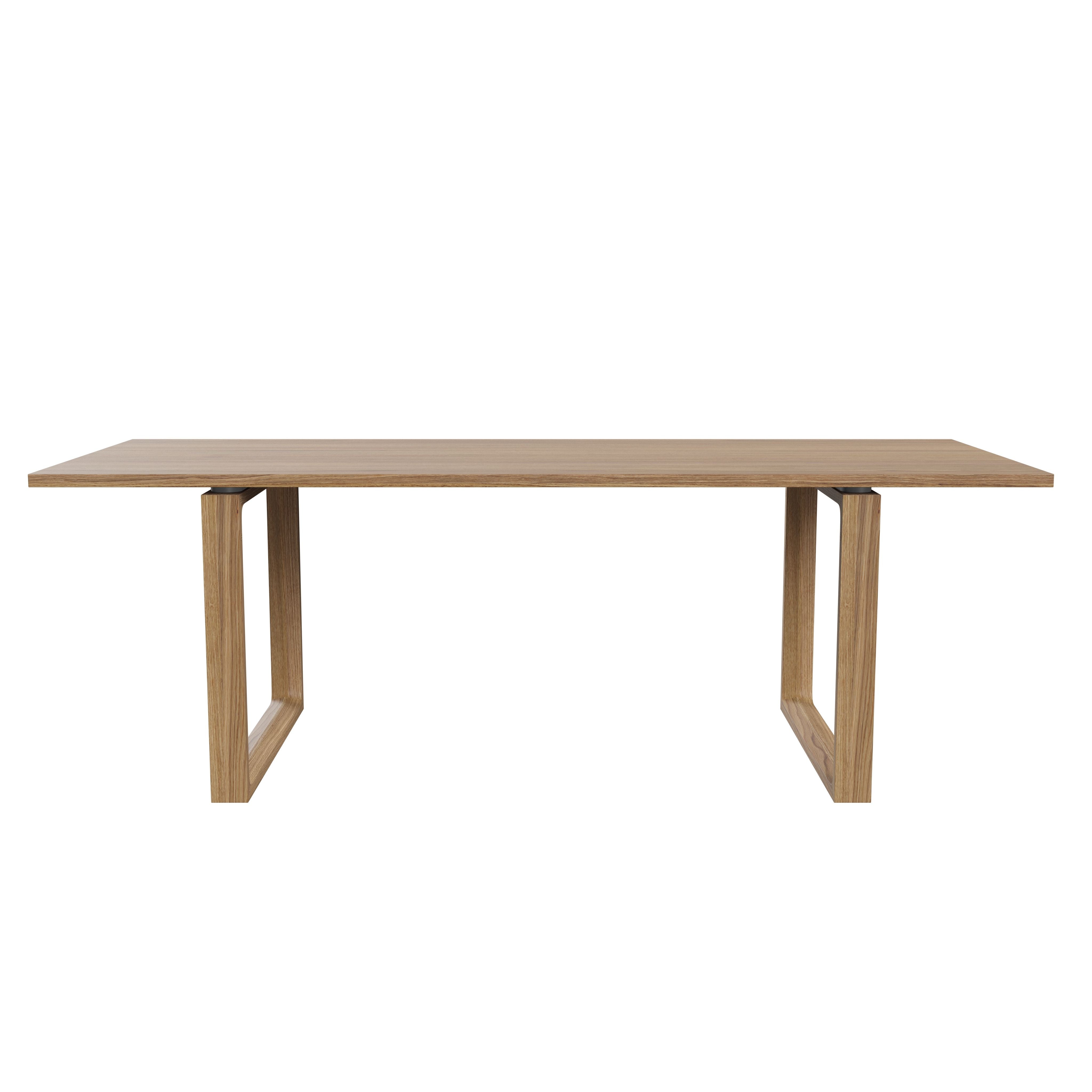 Fritz Hansen CM21 Essay Dining Tabell 218x95 cm, ekvit pigmenterad