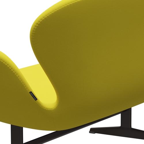 Fritz Hansen Swan Sofa 2 Sitzer, braune Bronze/Ruhm gelb