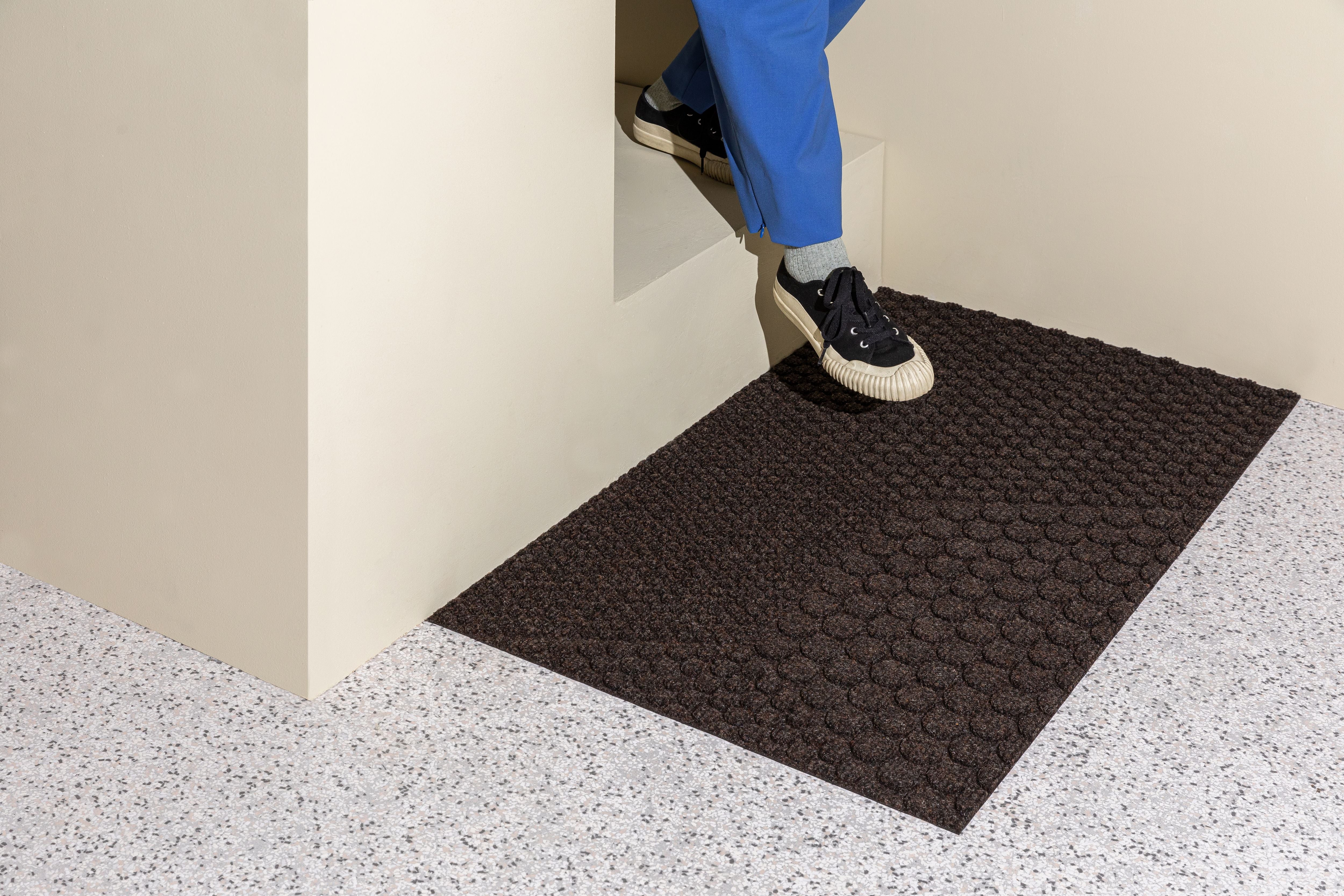 Heymat Hex Soil Doormat Dark Brown, 45x75cm