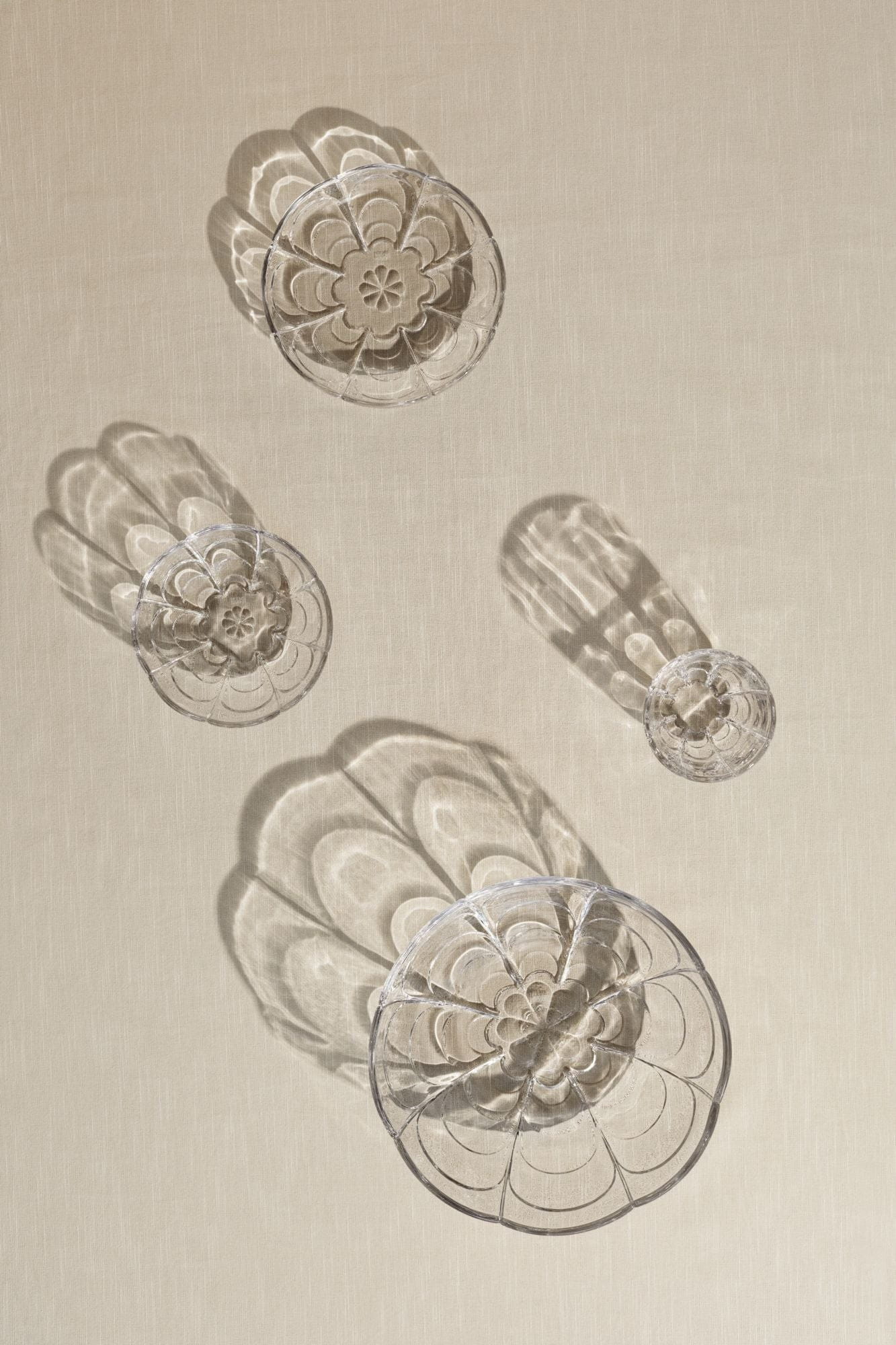 Holmegaard Lily Placas de huevo pequeñas Conjunto de 2 Ø16 cm, transparente