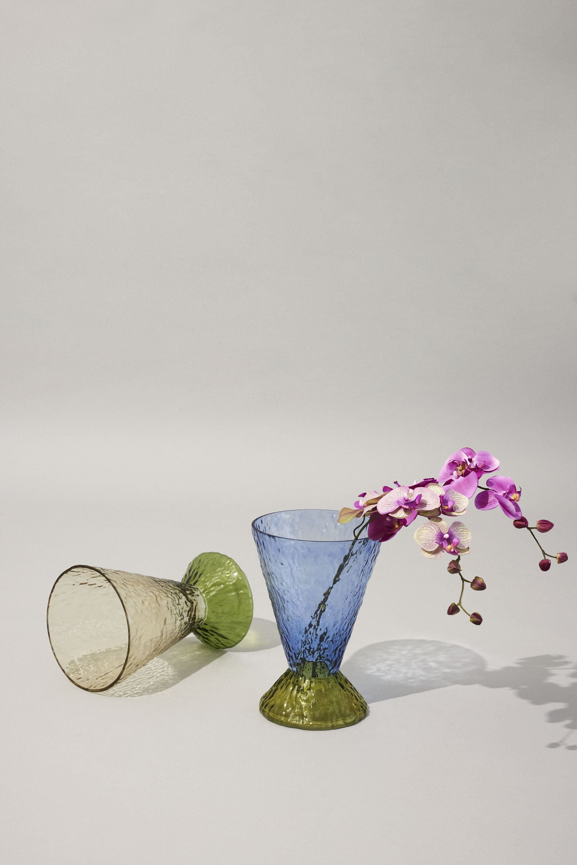 Hübsch Abyss Vase, hellblau/Olive