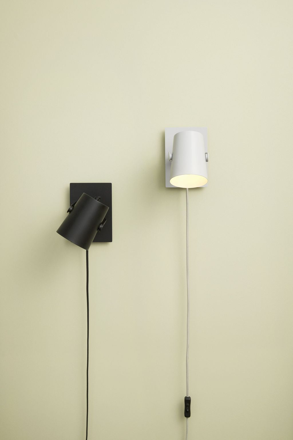 Lampe murale ardente Hübsch, gris clair