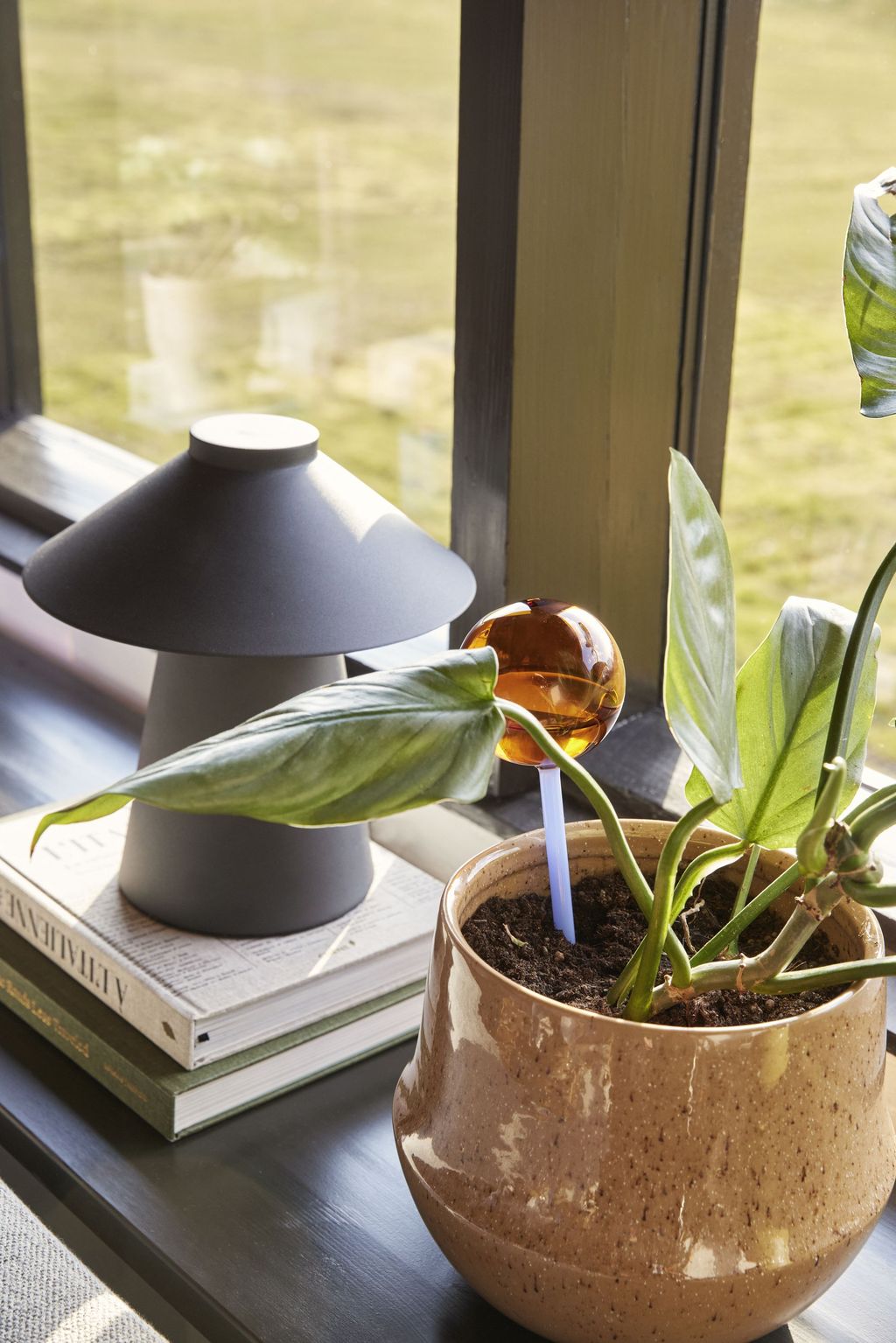 Hübsch Chipper Table Lamp, Bourgogne/Sand