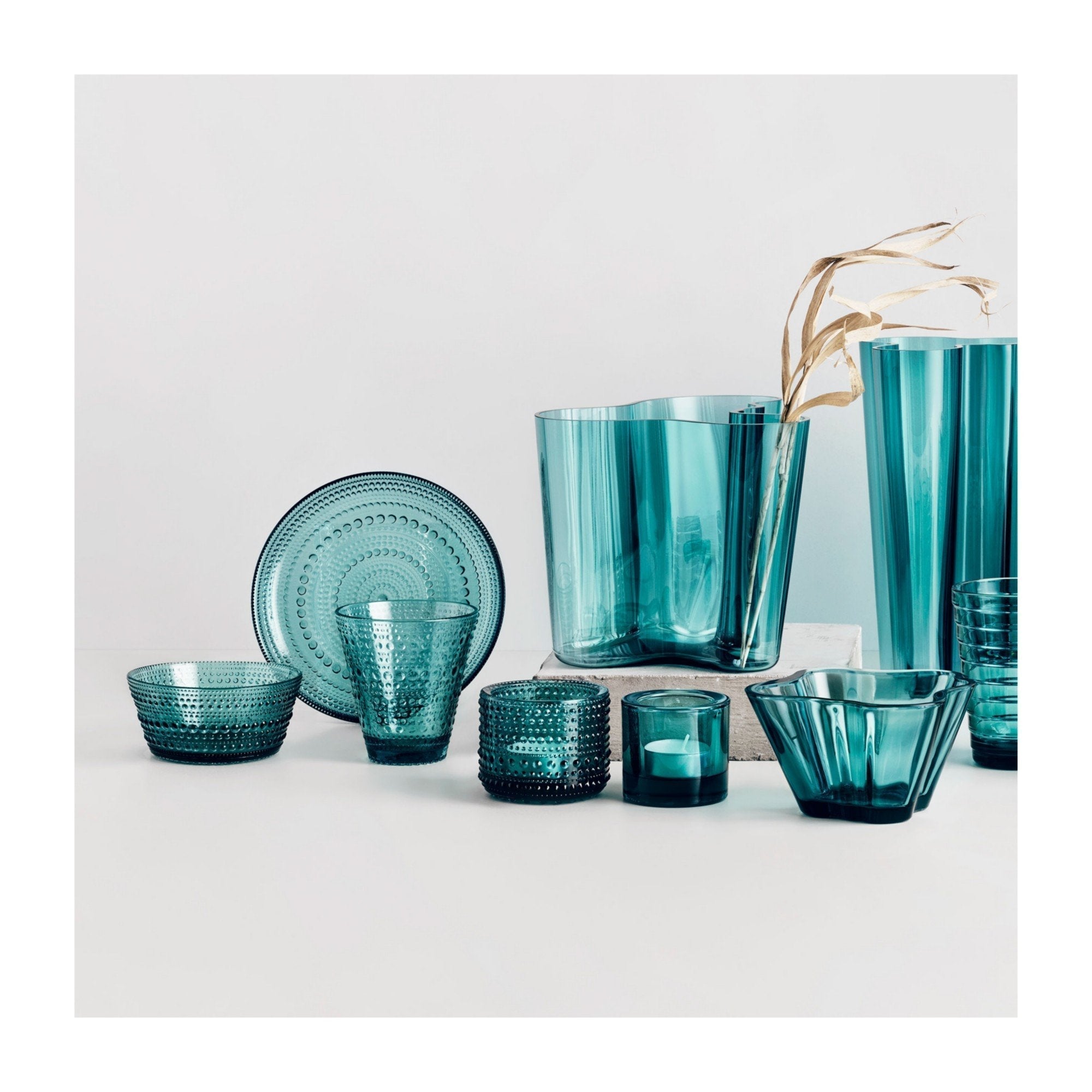 Iittala Kastehelmi Platte Glas Meerblau, 17 cm