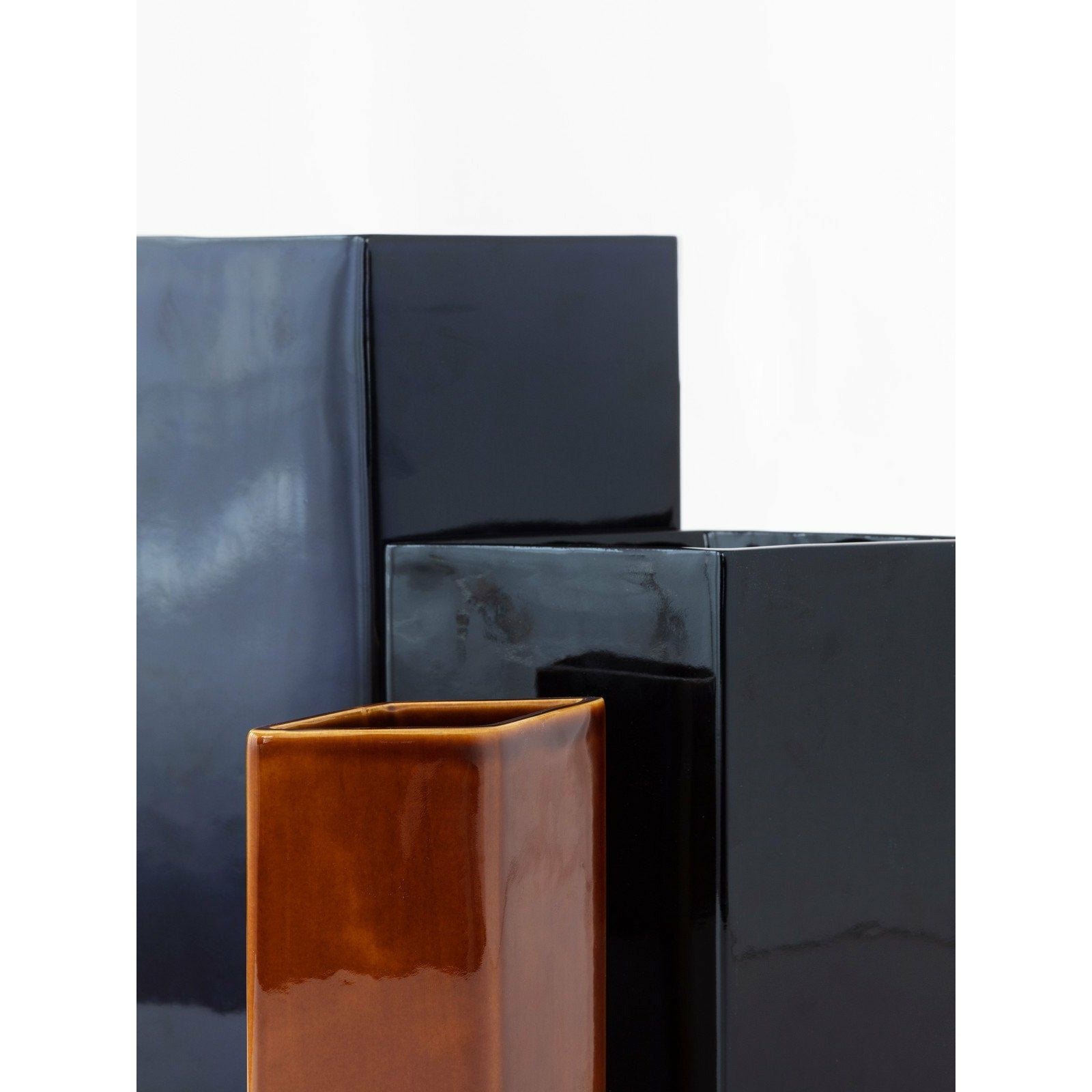 Iittala Ruutu Keramik Vase Black, 22,5 cm