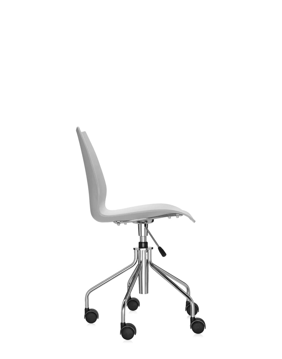 Chaise pivotante Kartell Maui, gris clair