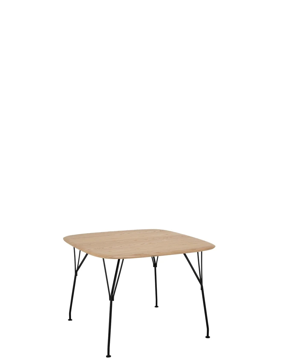 Vicomte Kartell de la table en bois carré, cendre / noir