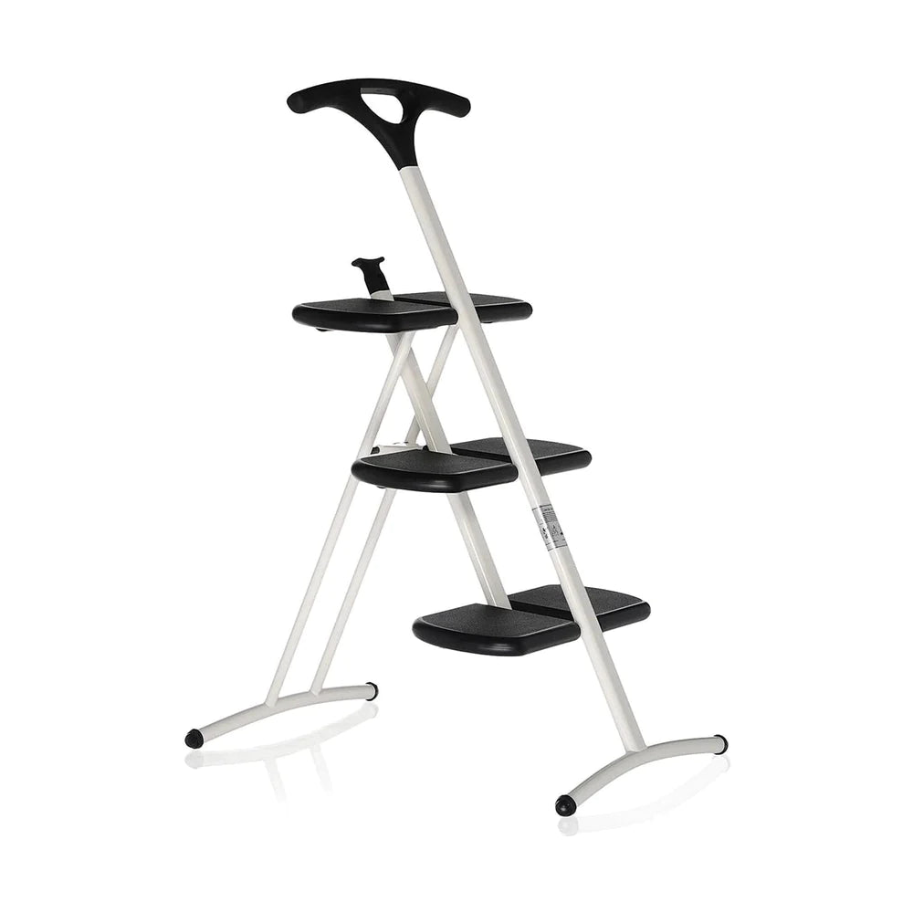 Kartell Tiramisú con escalera blanca