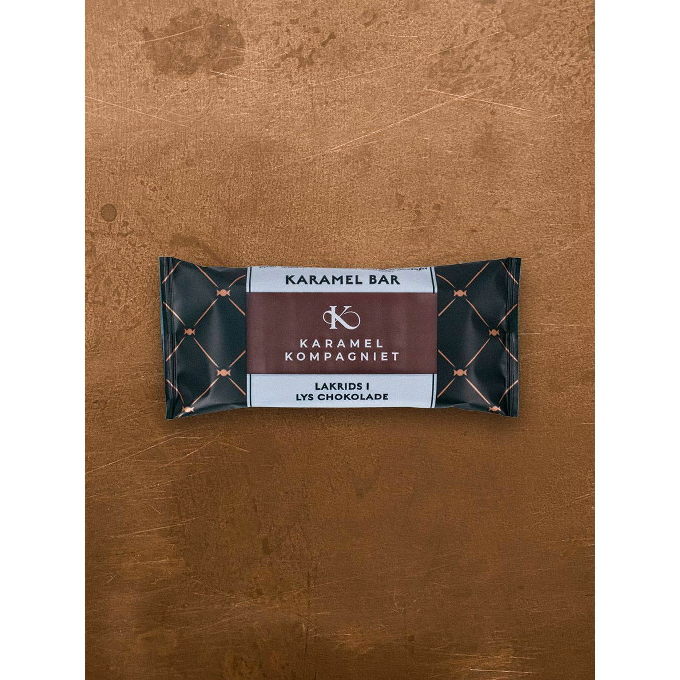 Karamel Kompagniet Caramel Bar, Likorice in leichter Schokolade 50g