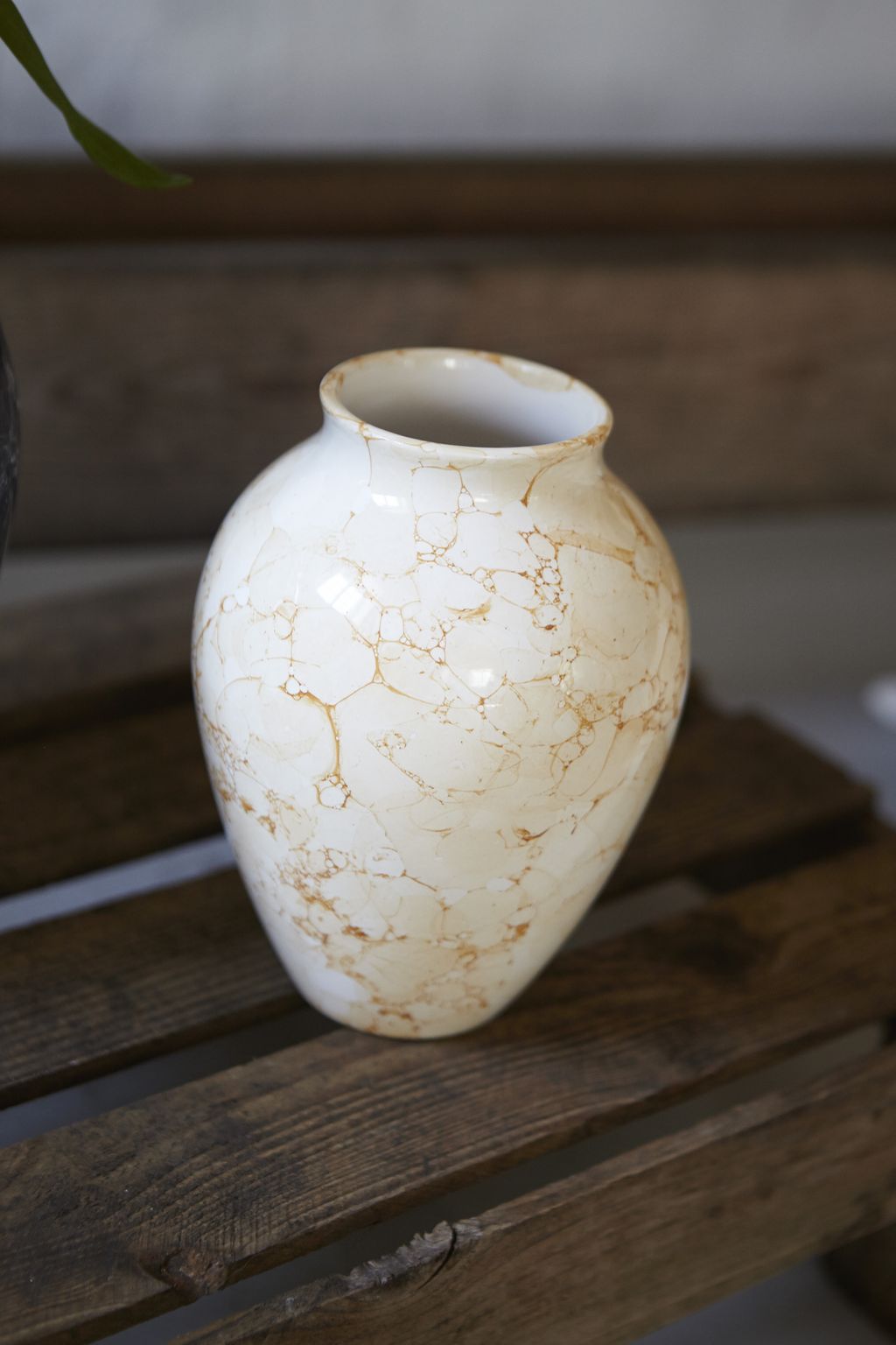 Knabstrup Keramik vase natura h 27 cm, blanc / marron