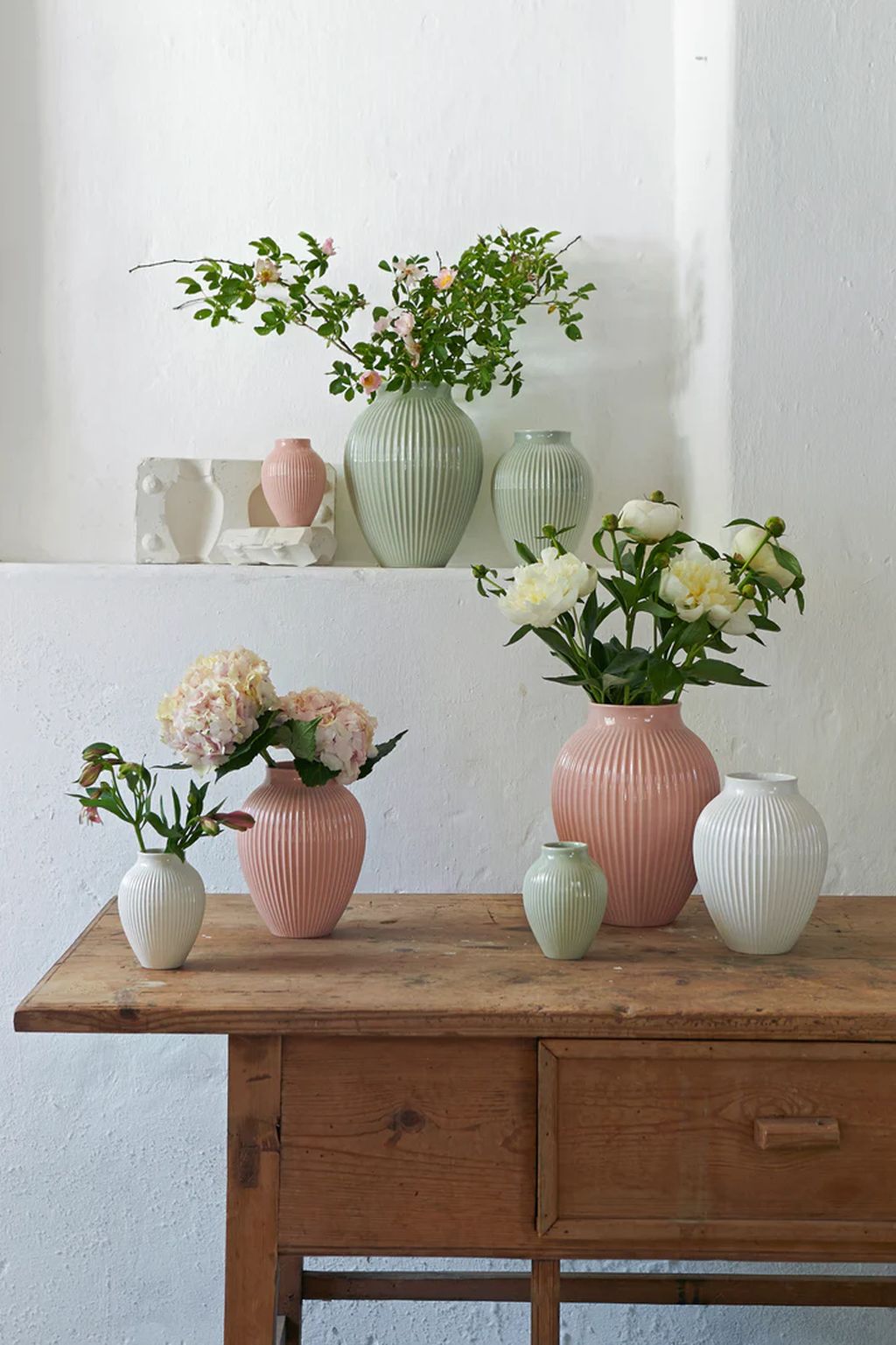 Knabstrup Keramik Vase mit Grooves H 27 cm, rosa