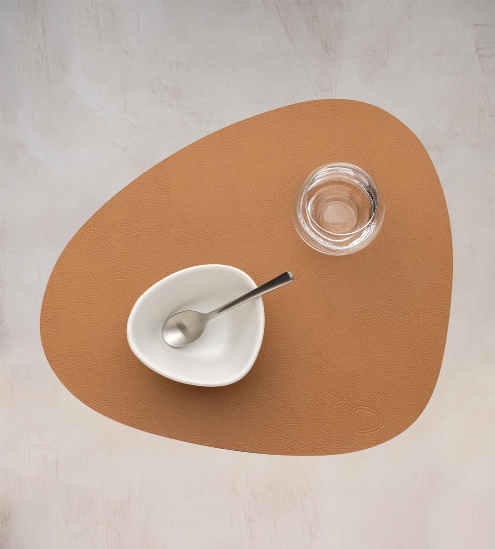 Lind ADN Curve Placemat Serene Cuir M, Natural