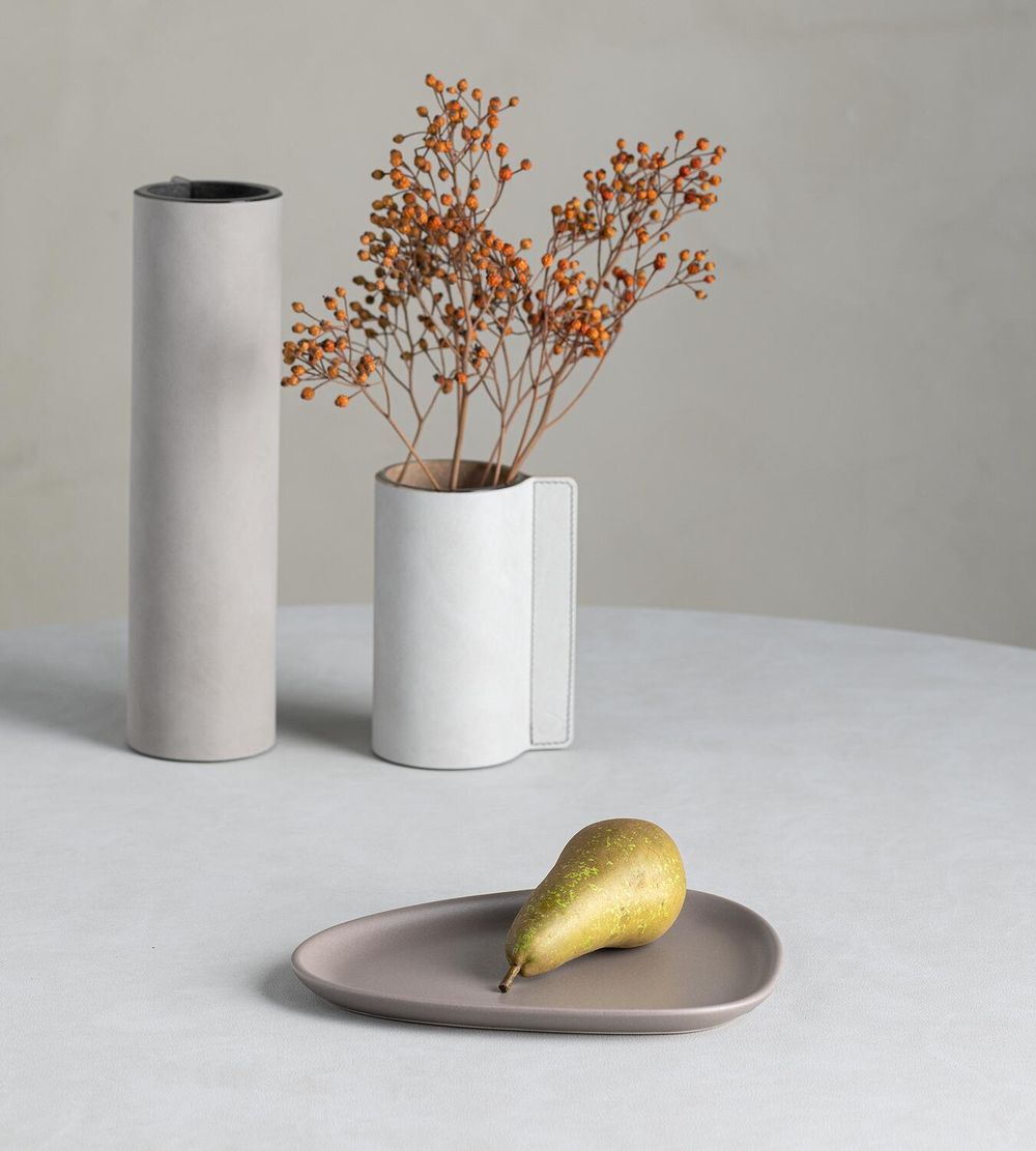 Lind ADN Curve Earthenware Midplate, Gris chaud